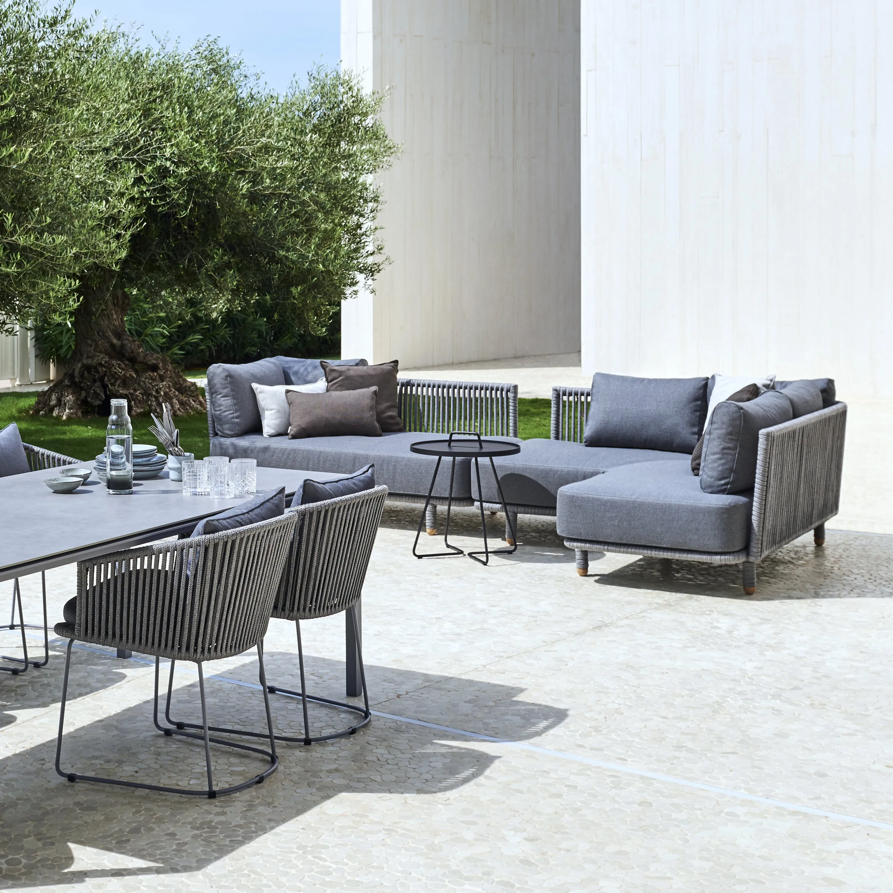 Moments Outdoor Corner Module