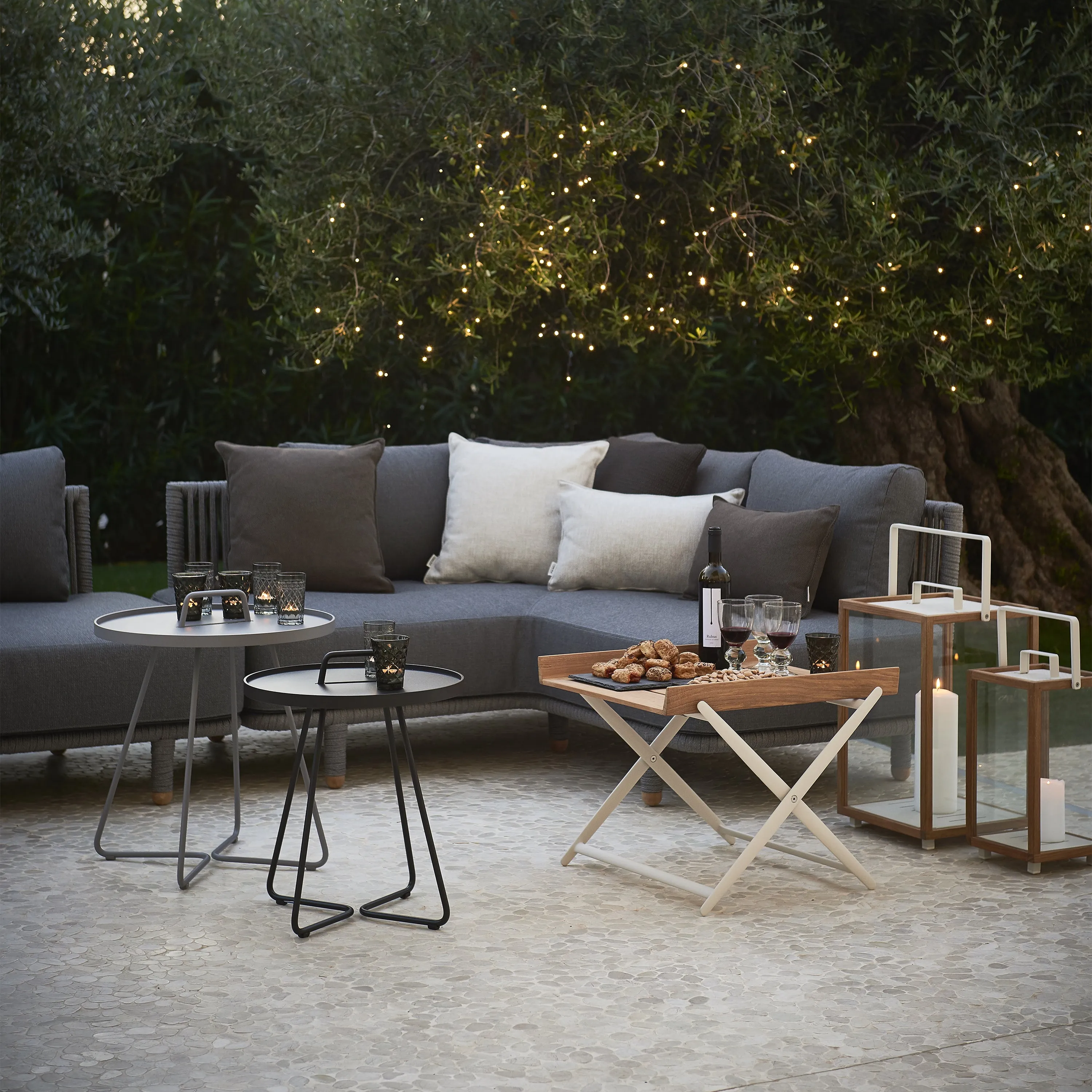 Moments Outdoor Corner Module