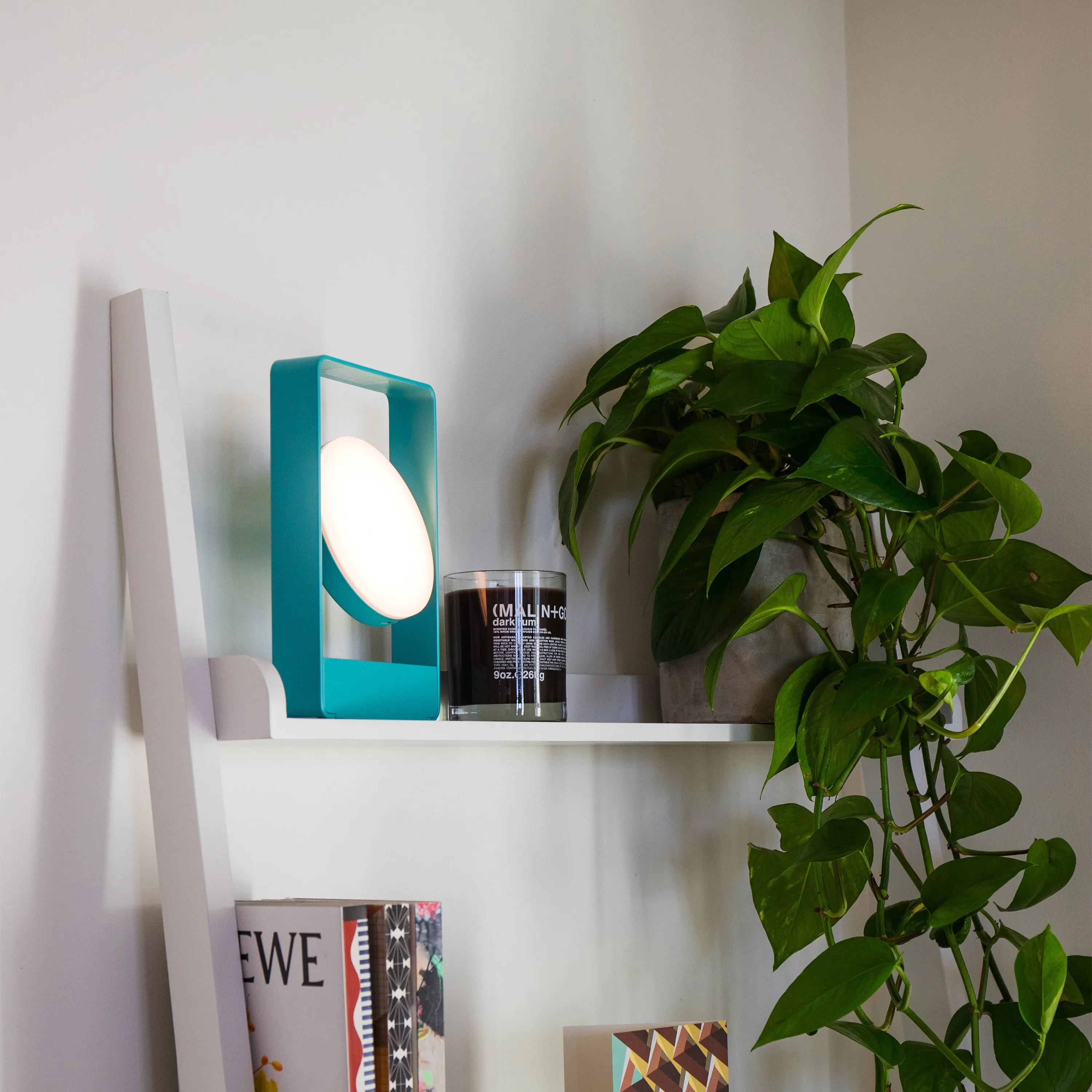 Mouro Portable Table Lamp