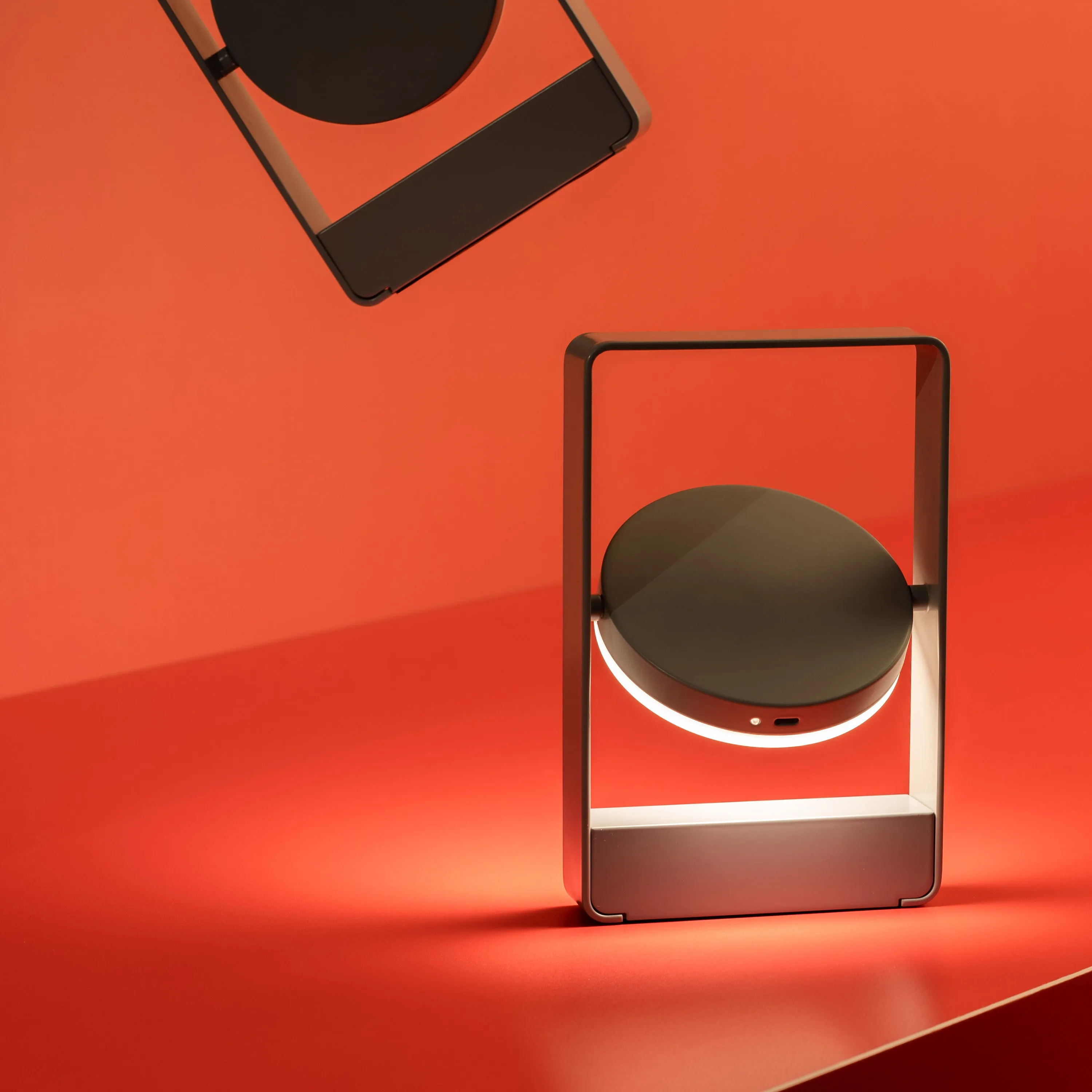 Mouro Portable Table Lamp