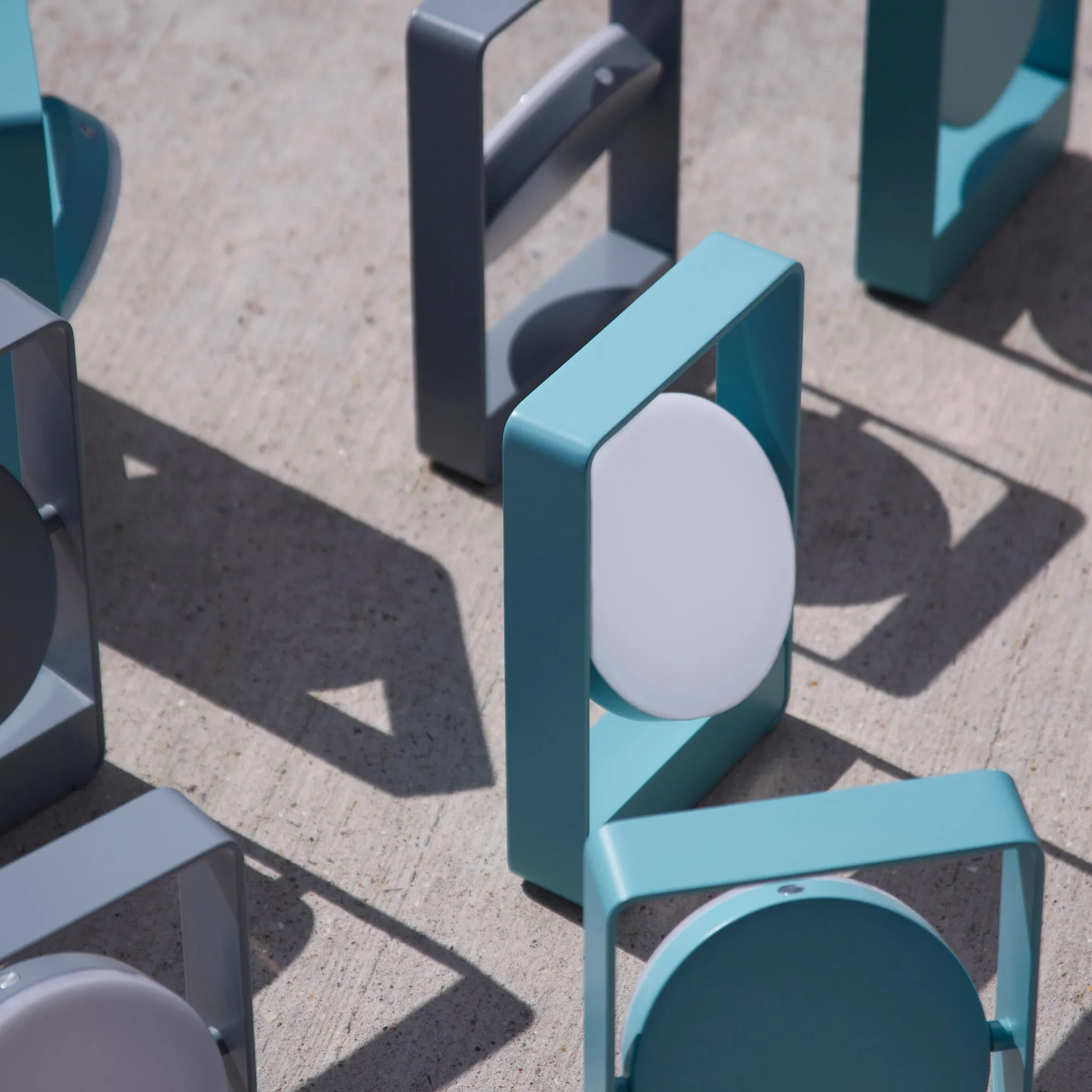 Mouro Portable Table Lamp
