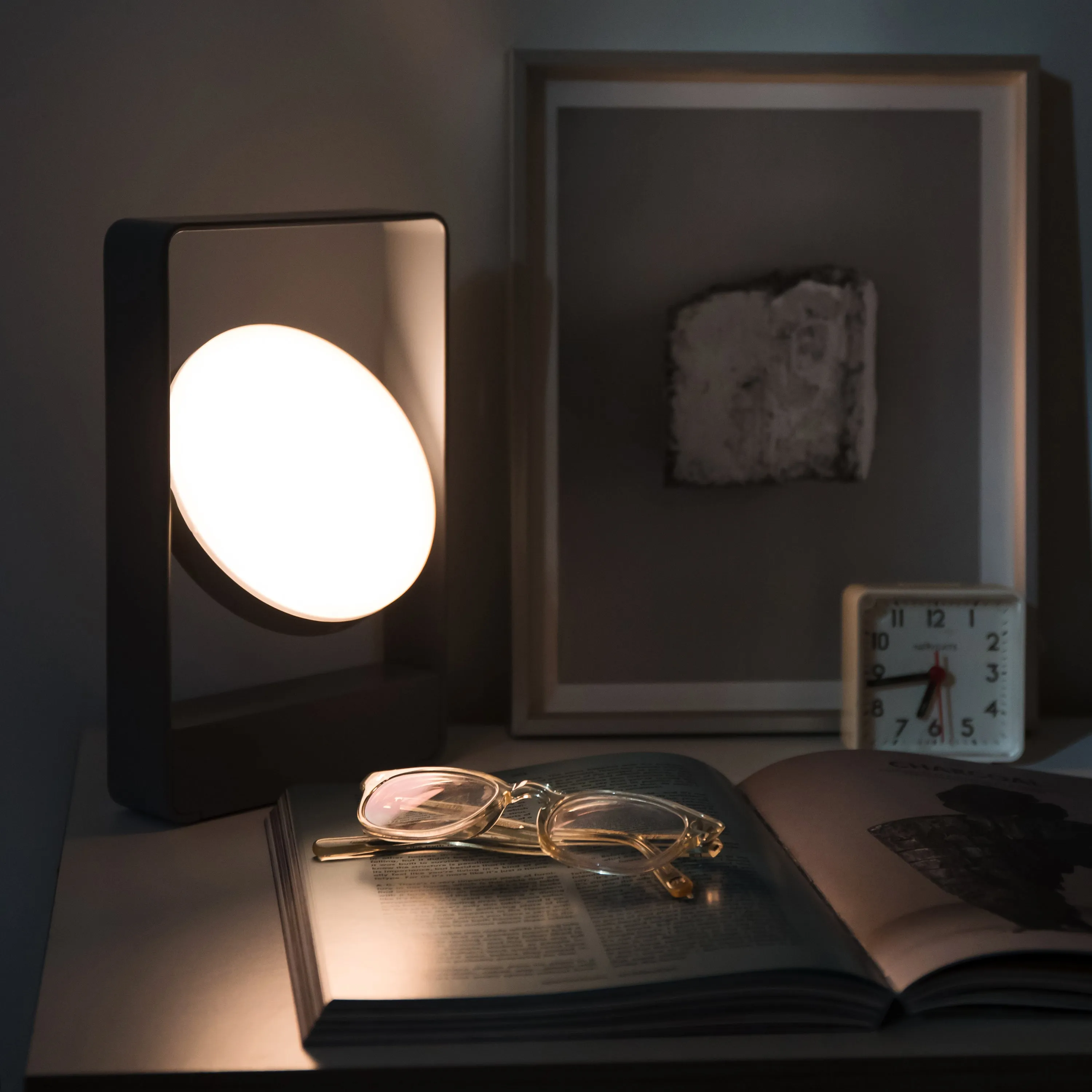 Mouro Portable Table Lamp