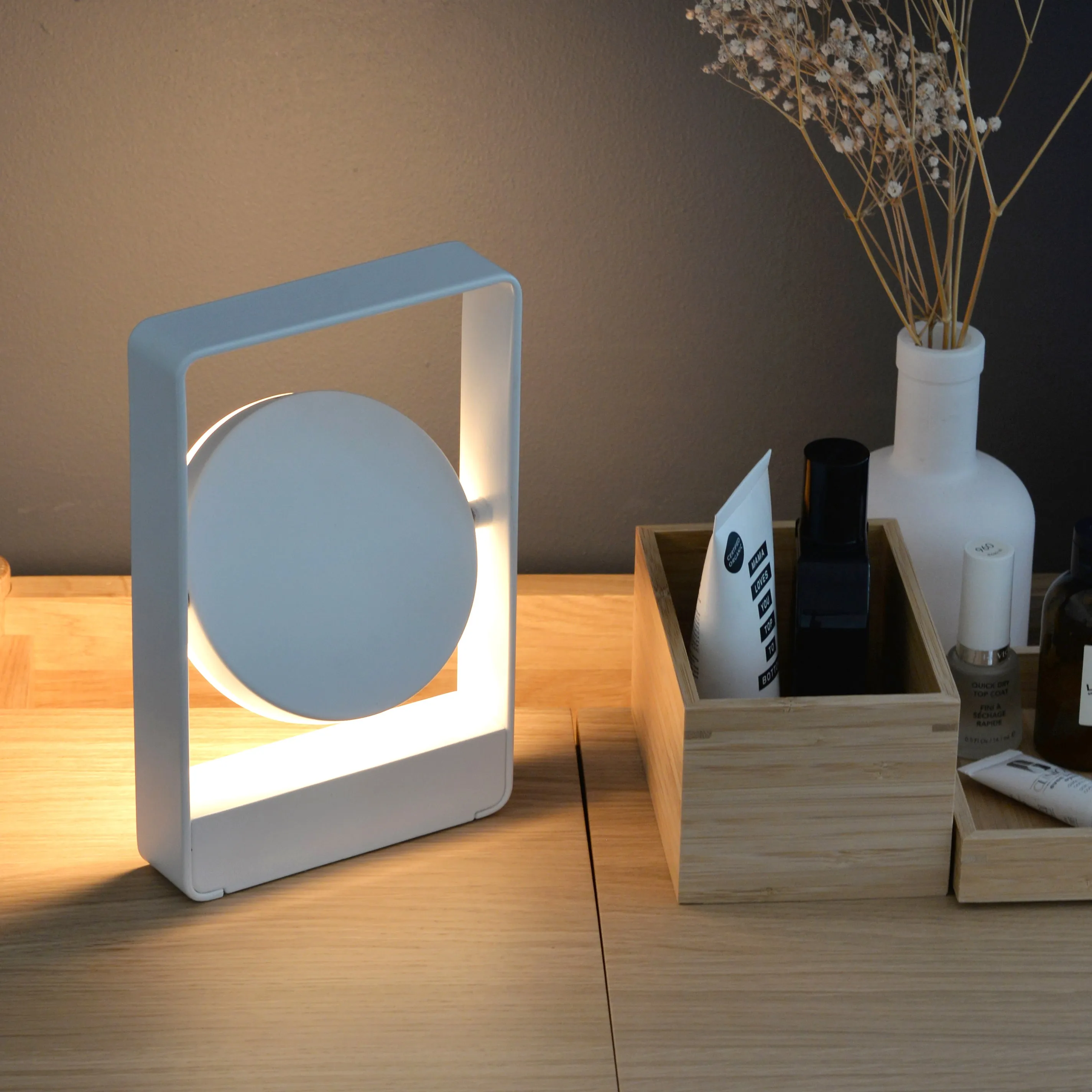 Mouro Portable Table Lamp
