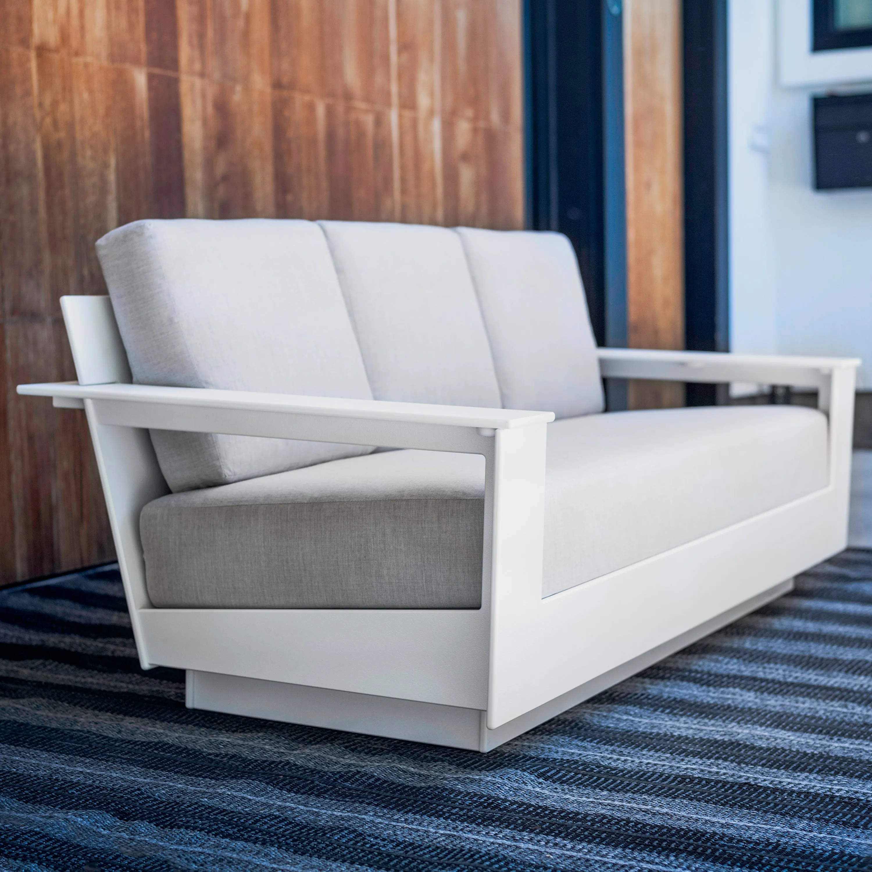 Nisswa Sofa