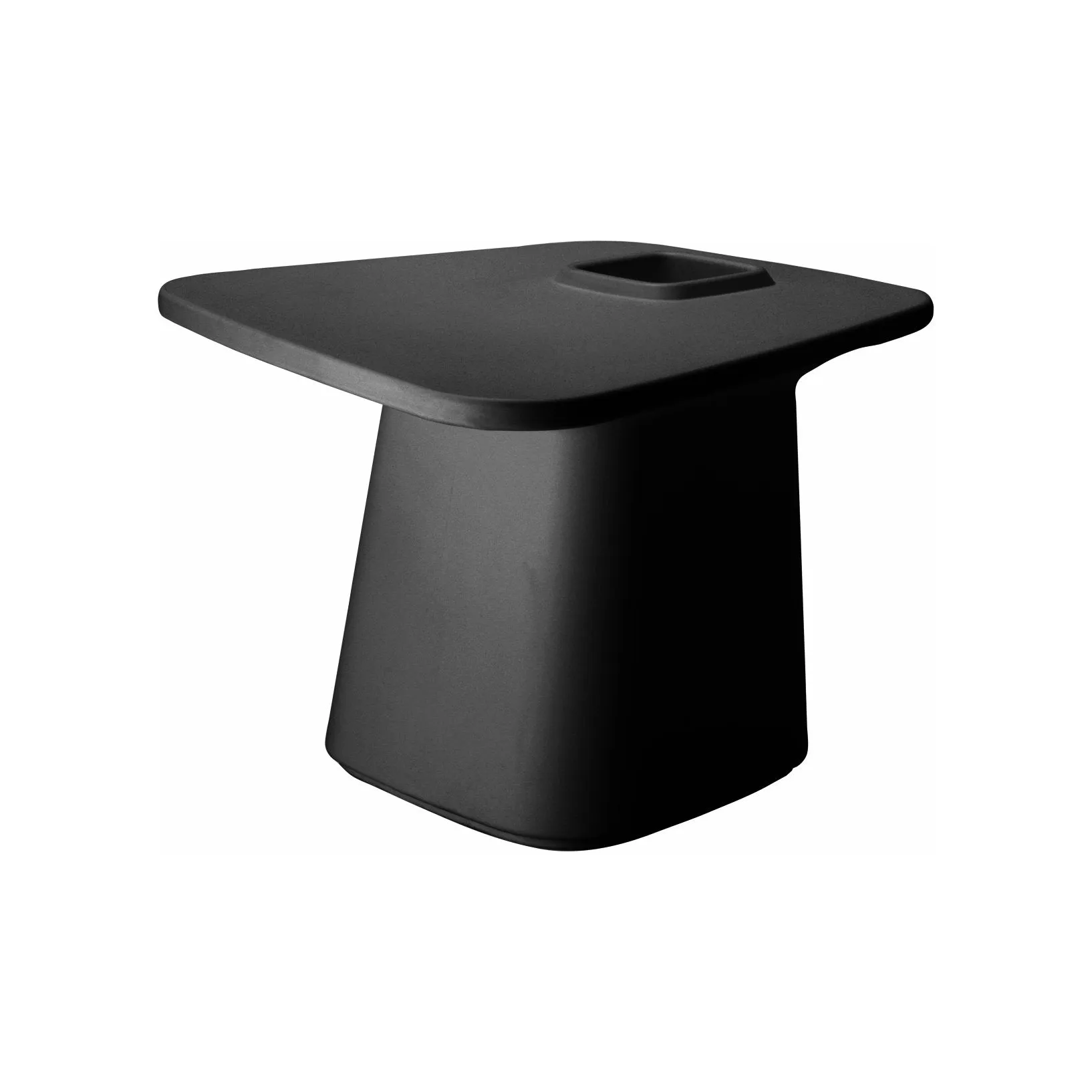 Noma Medium Table