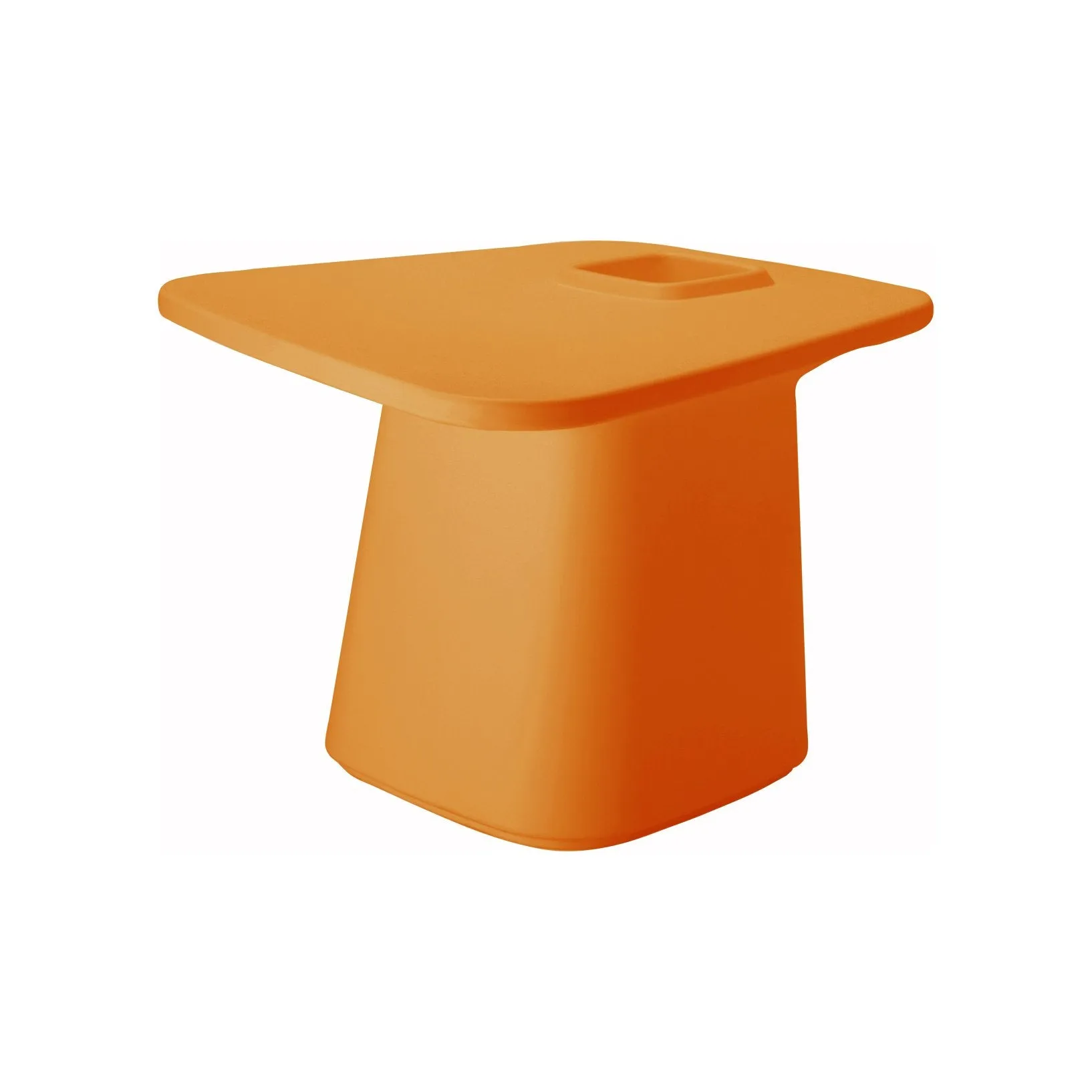 Noma Medium Table