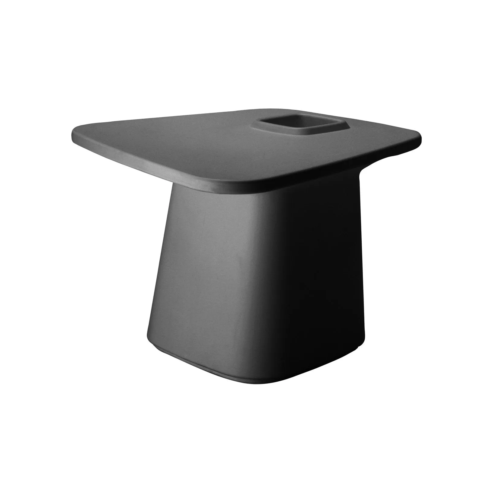 Noma Medium Table