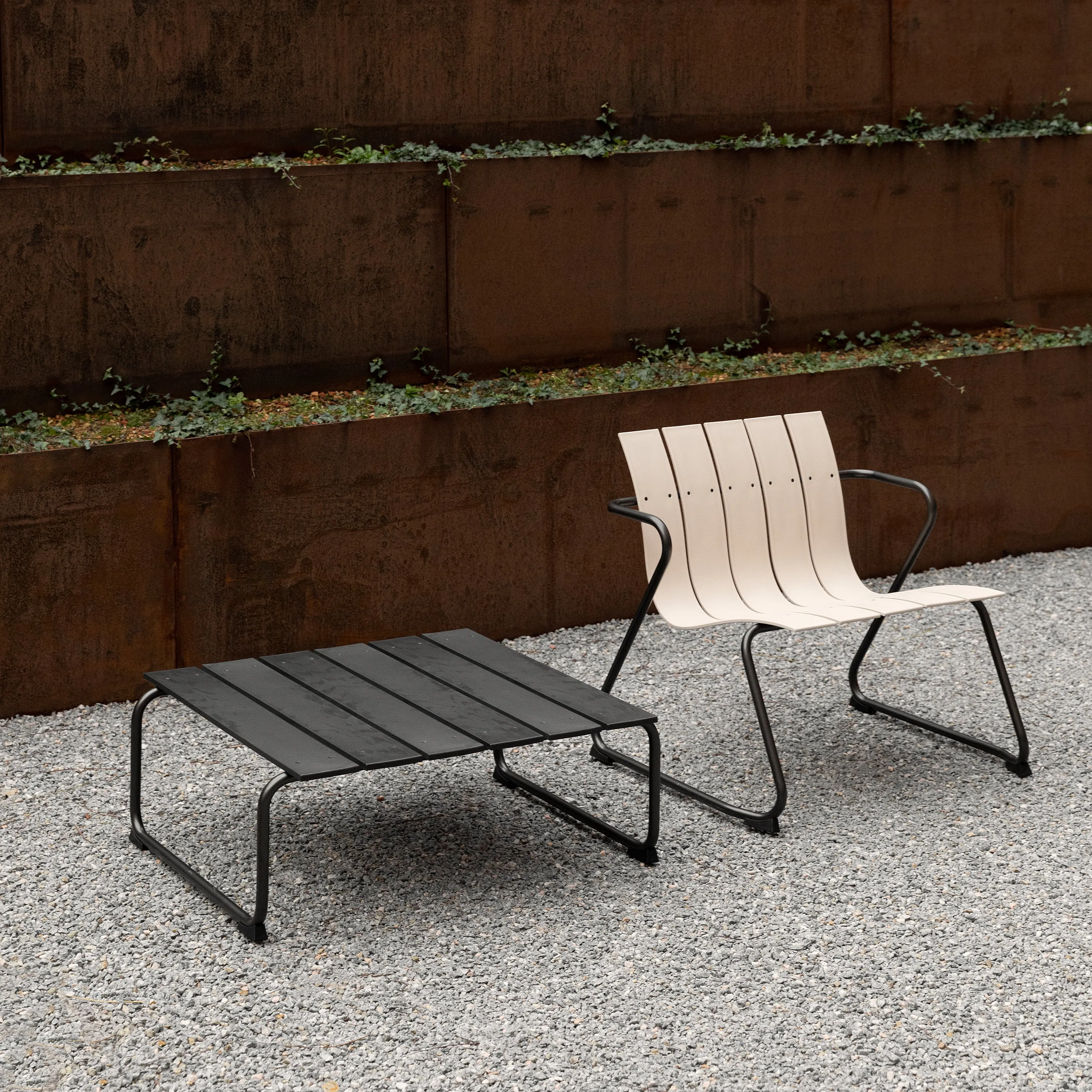 Ocean Lounge Chair