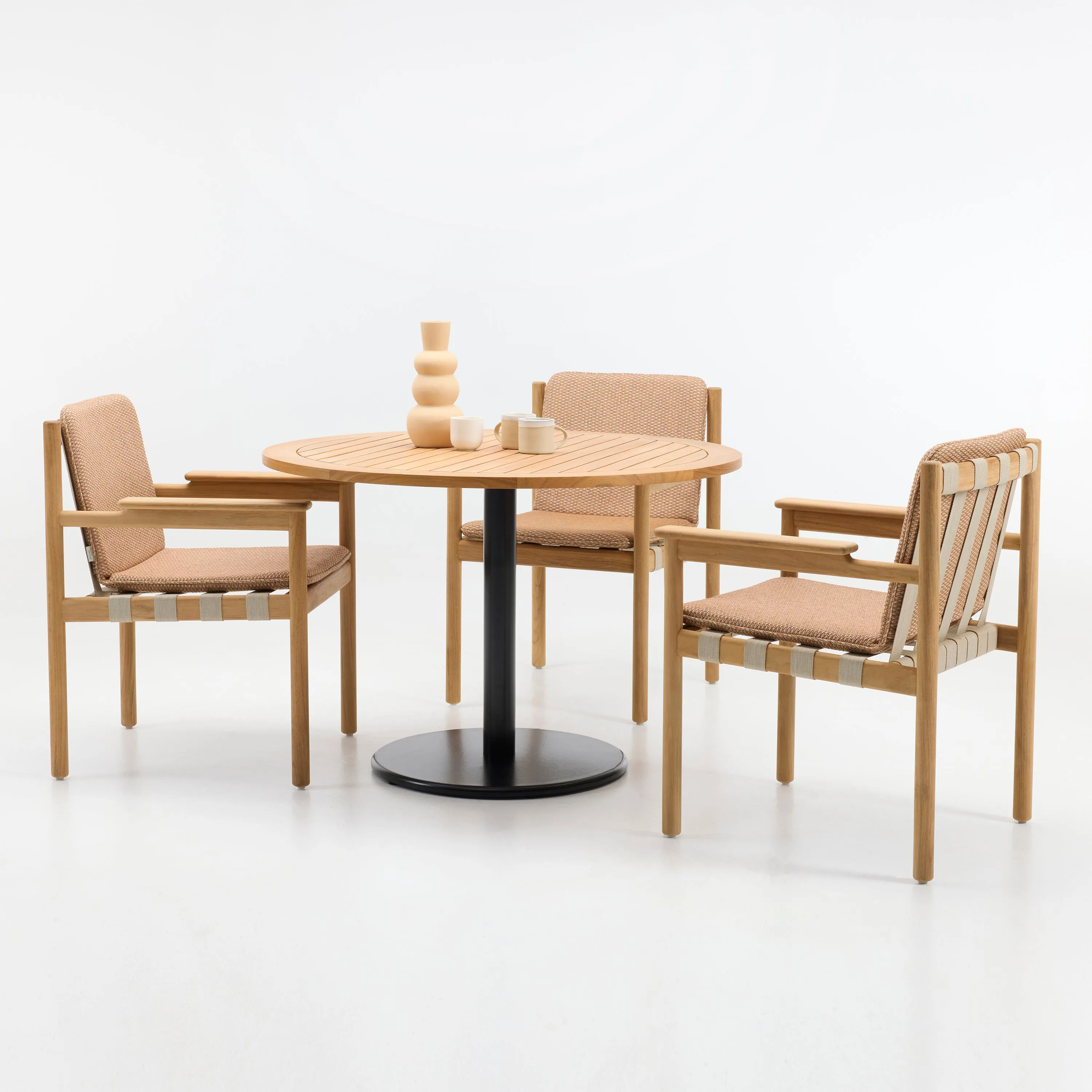 Oda Outdoor Dining Chair