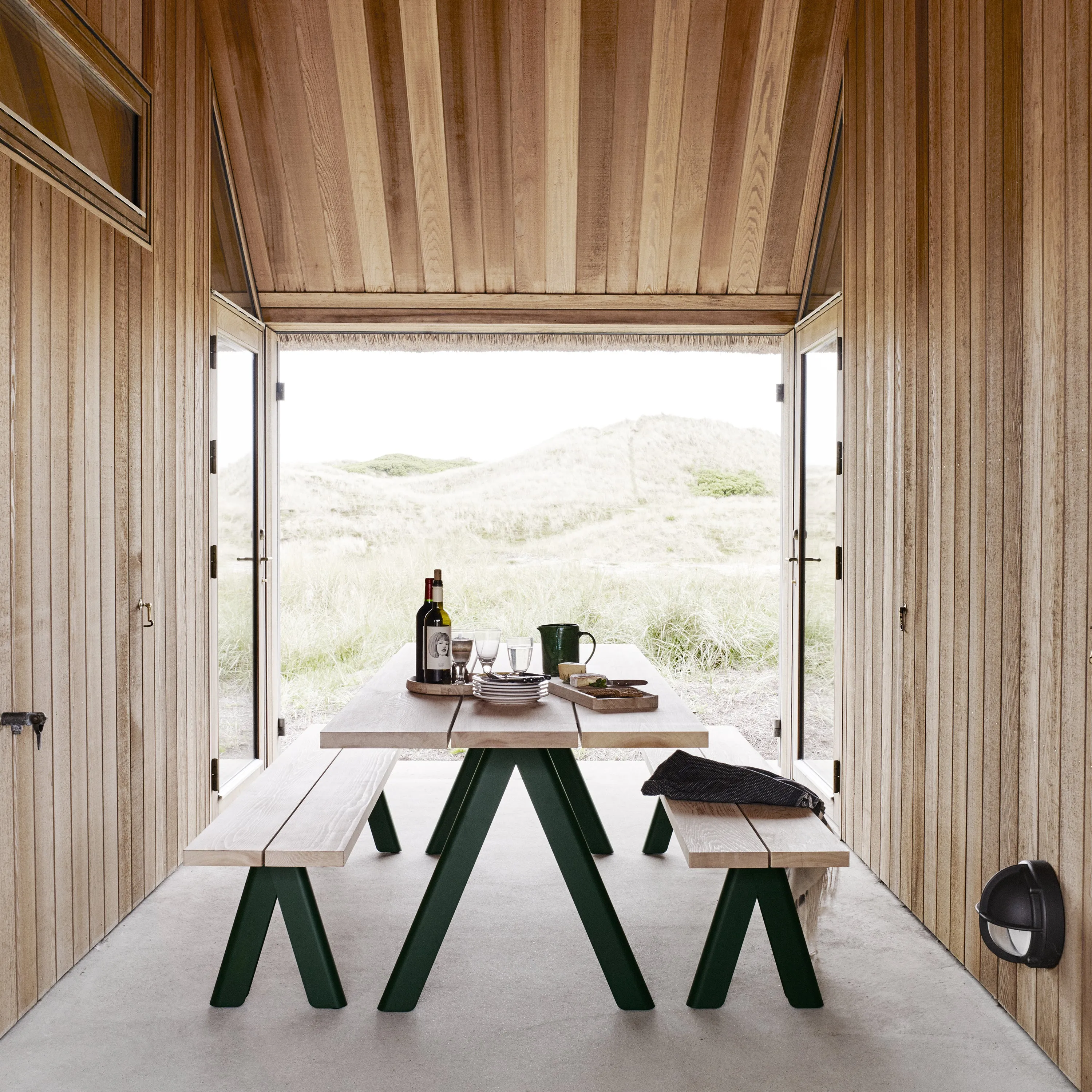 Overlap Rectangle Dining Table
