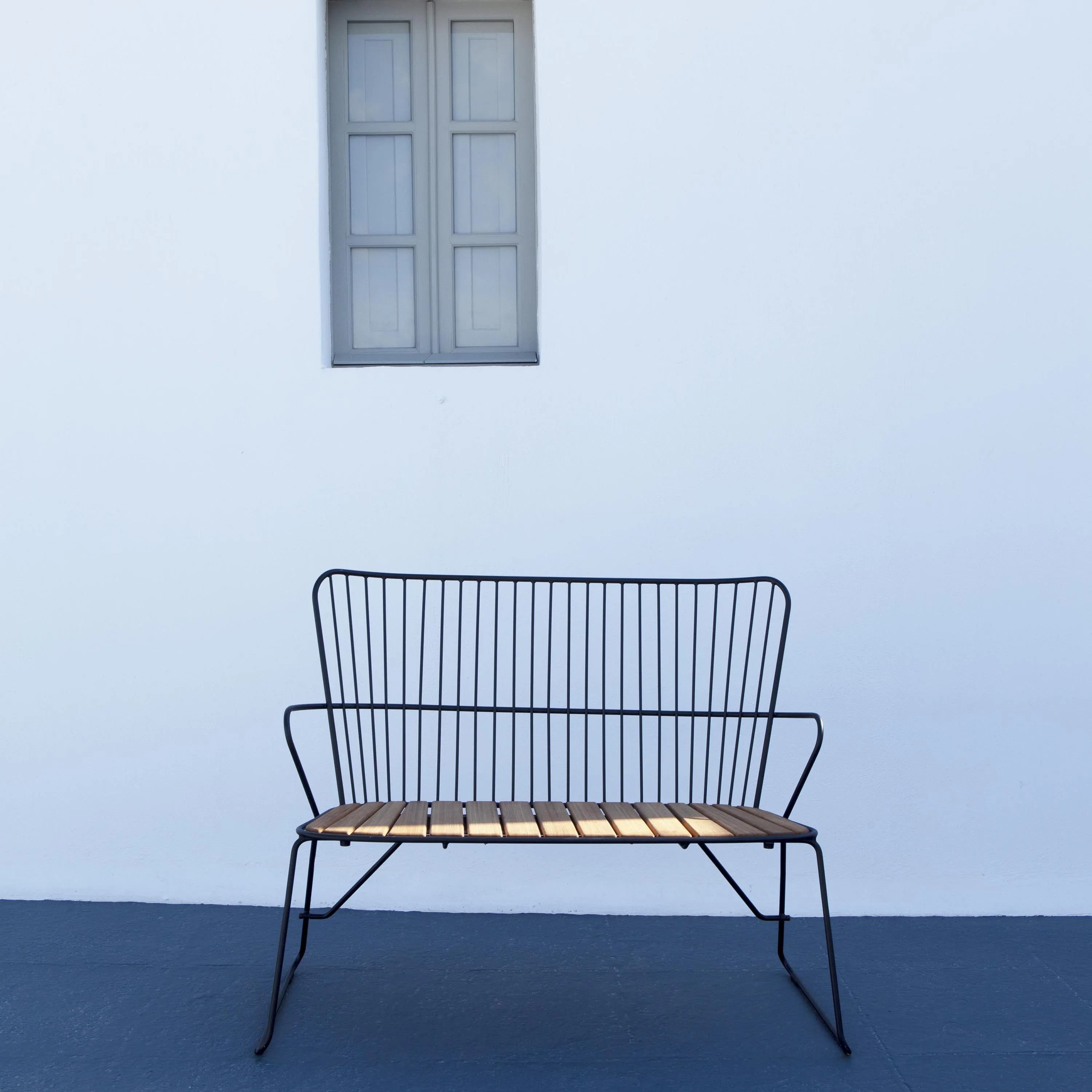 Paon Outdoor Bench