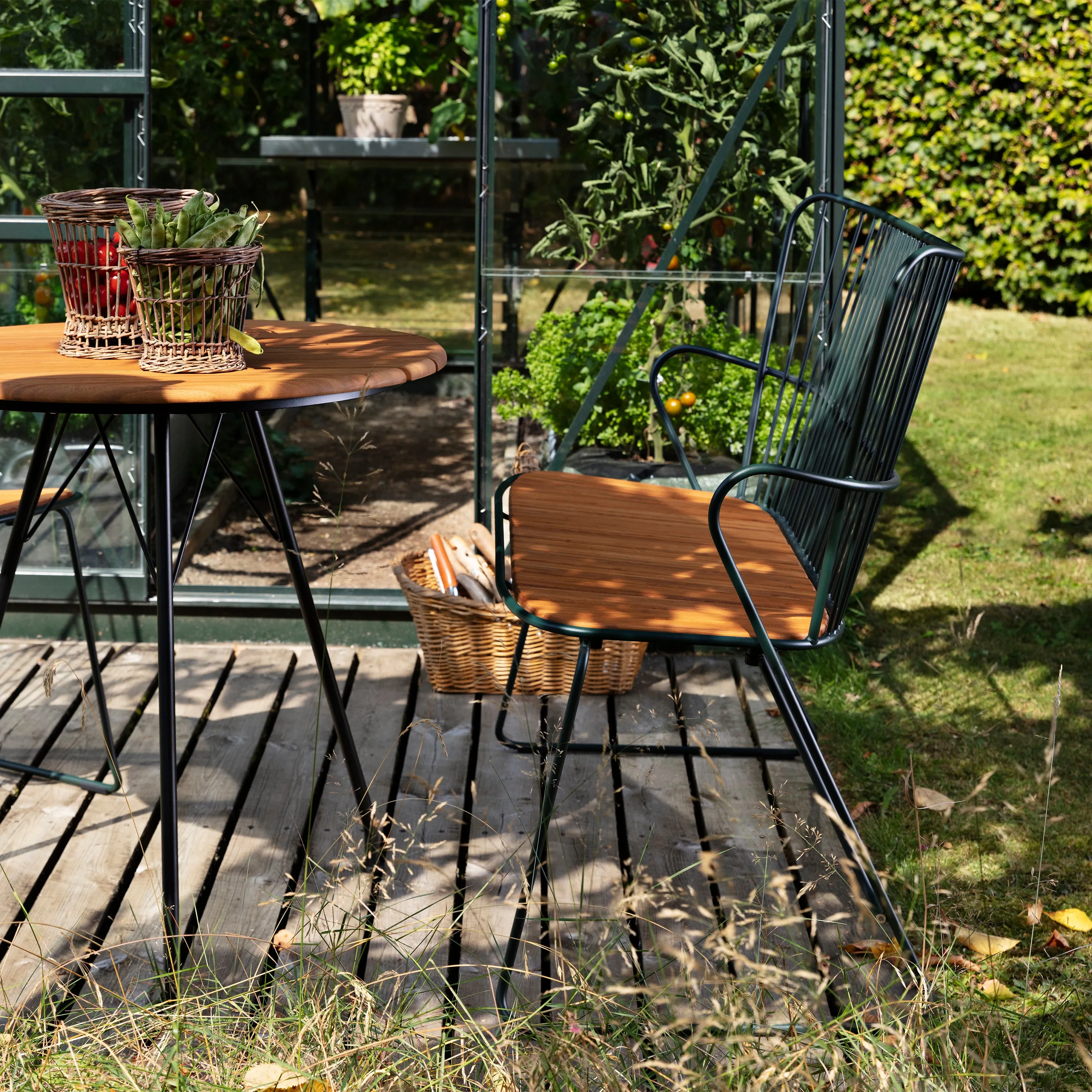 Paon Outdoor Bench