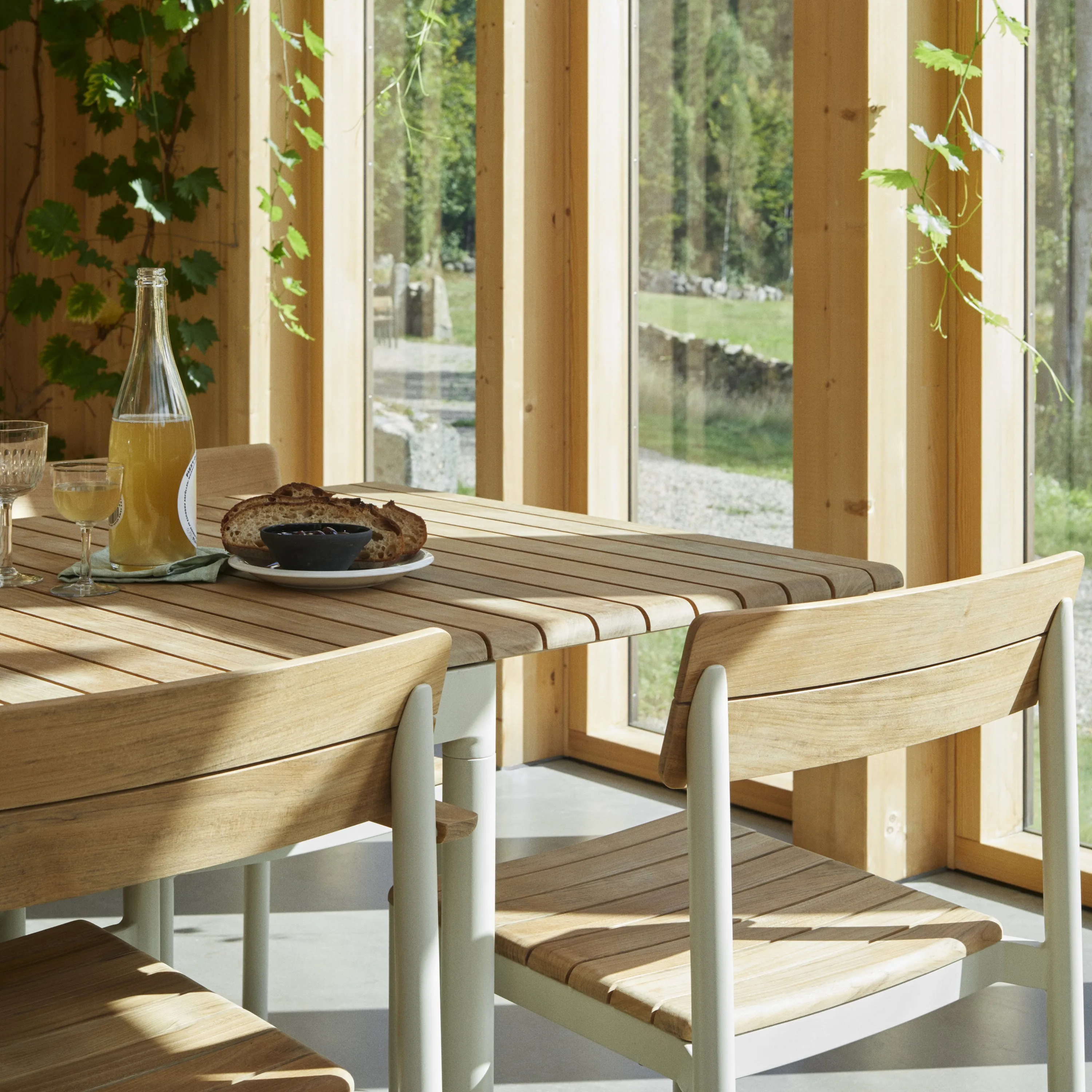 Pelagus Outdoor Dining Table