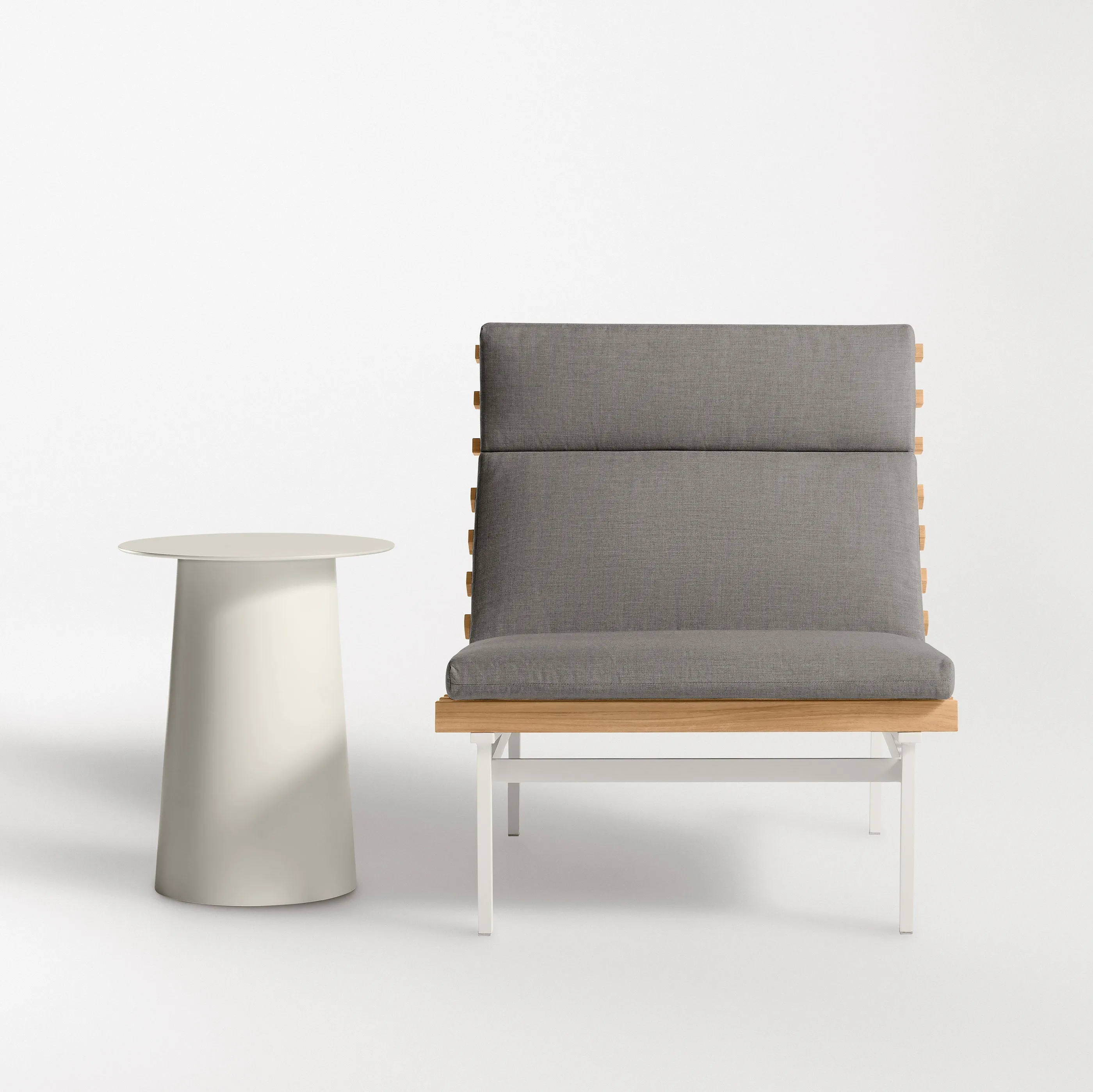Perch Outdoor Lounge Chair