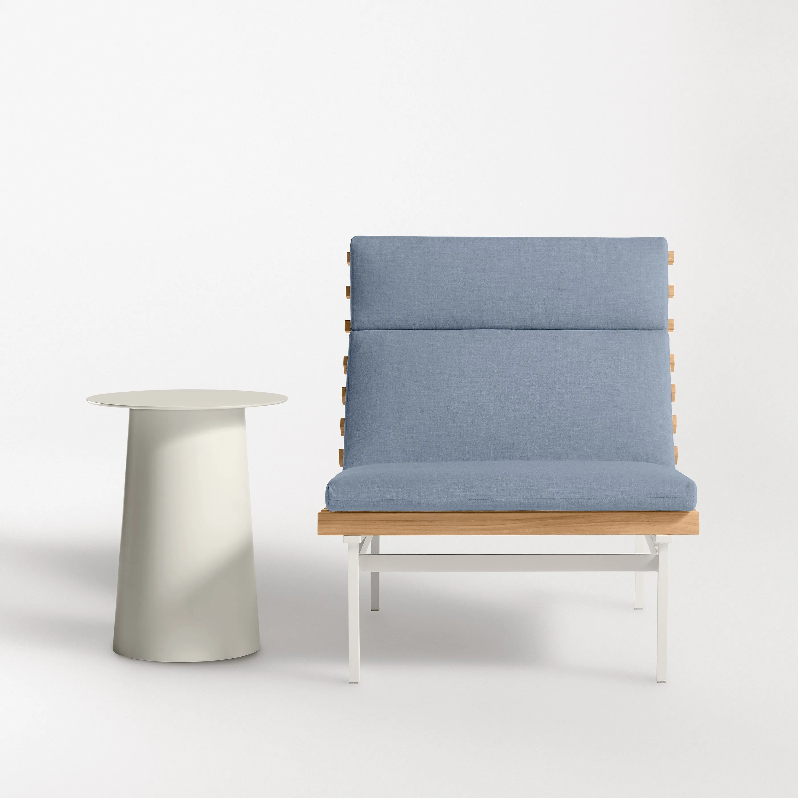 Perch Outdoor Lounge Chair