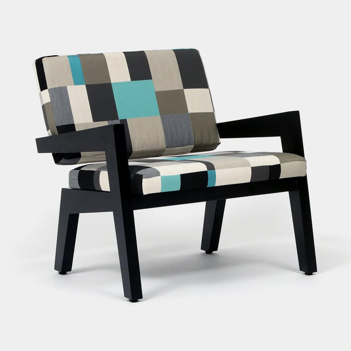 Seneca Outdoor Lounge Chair