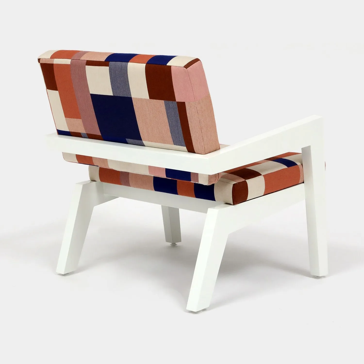Seneca Outdoor Lounge Chair