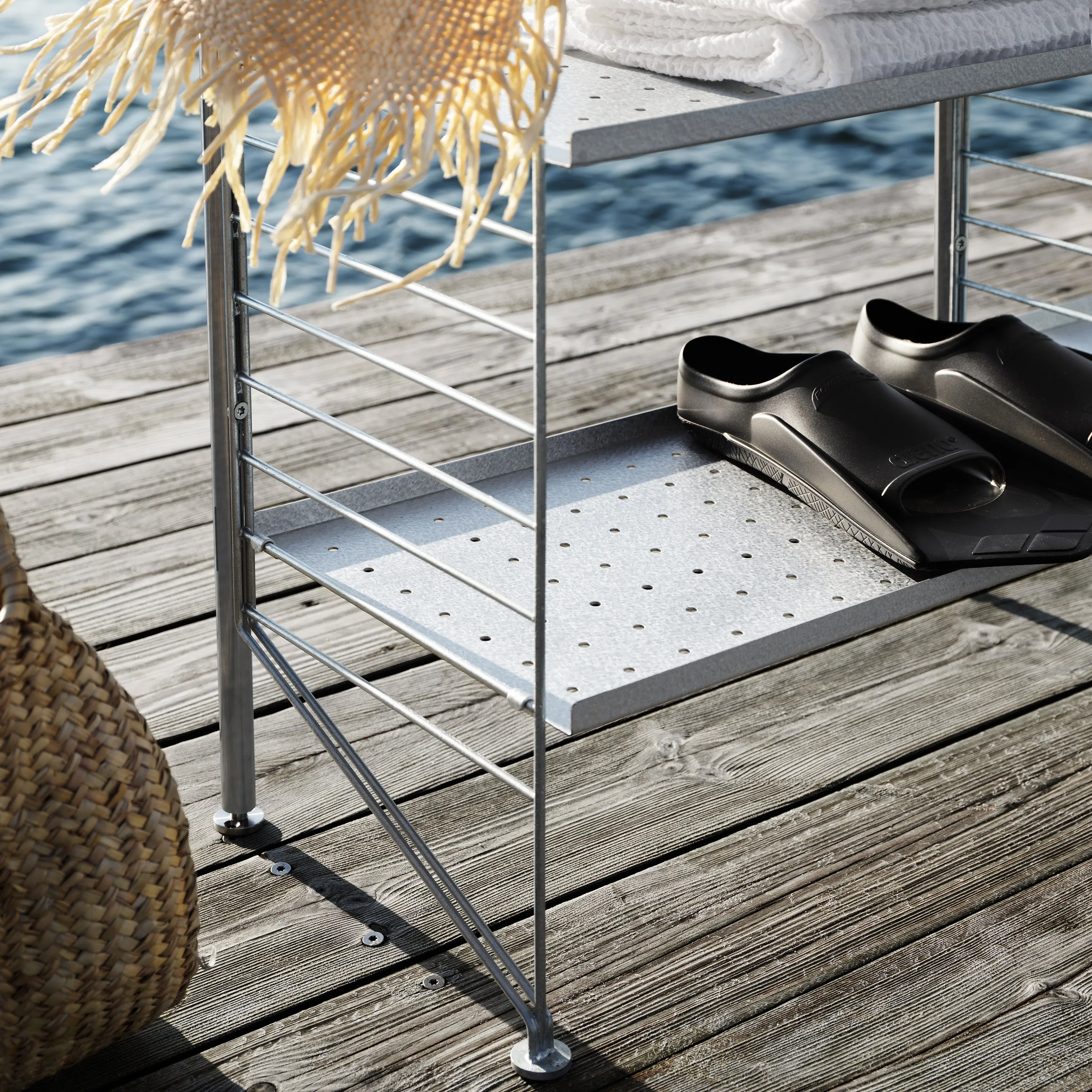 Single Outdoor Shelving Unit