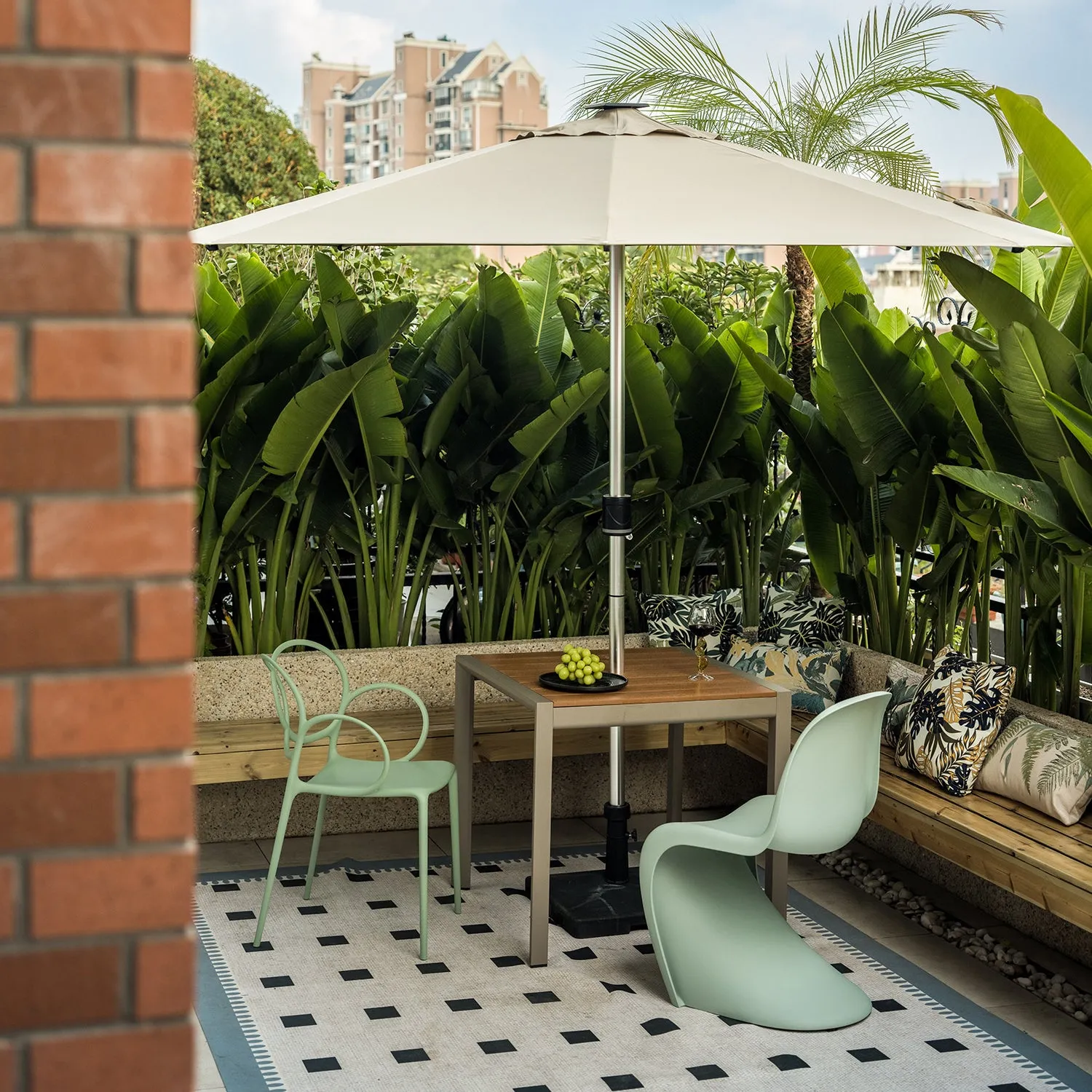 Sissi Stackable Armchair (Set of 4)