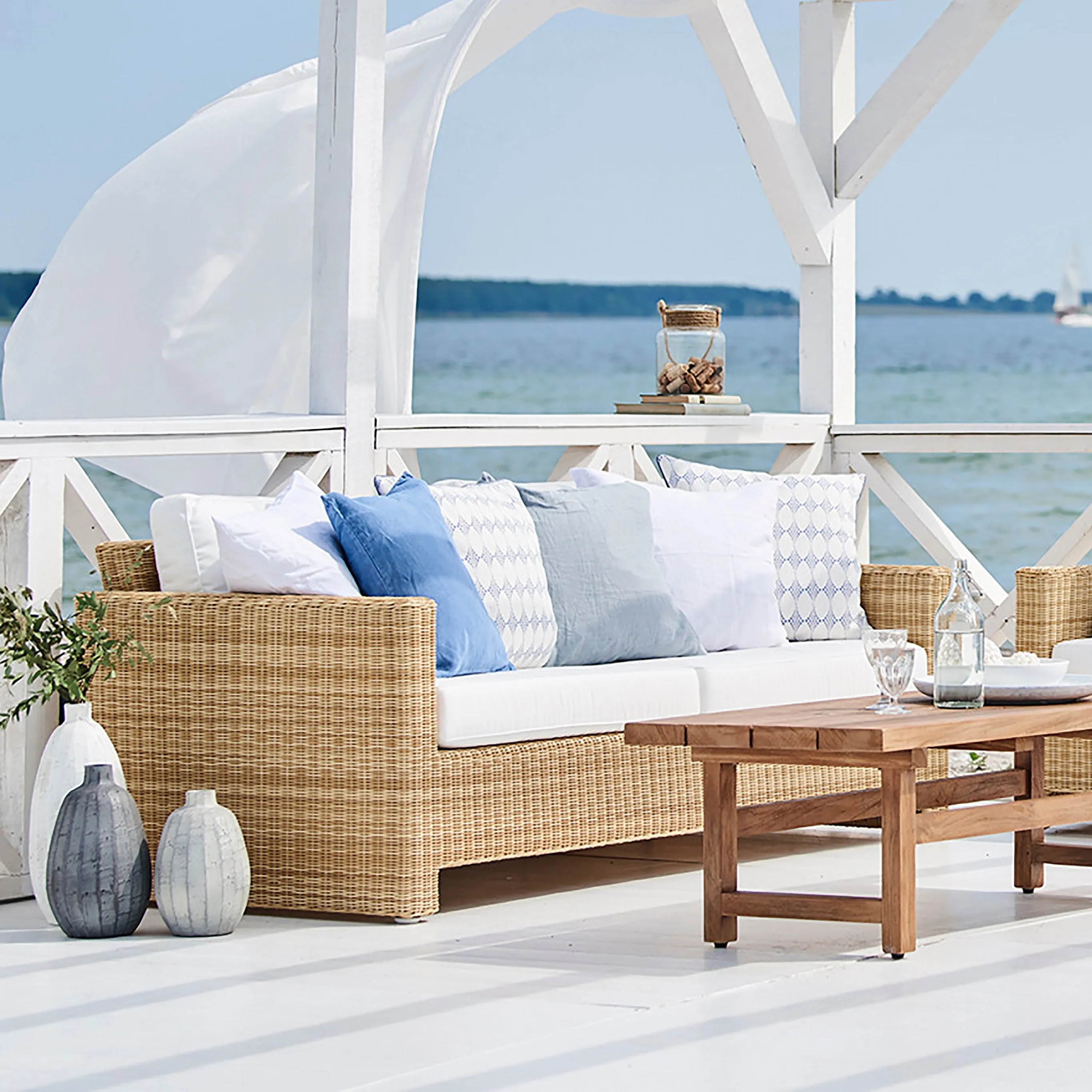 Sixty Outdoor 3-Seater Sofa