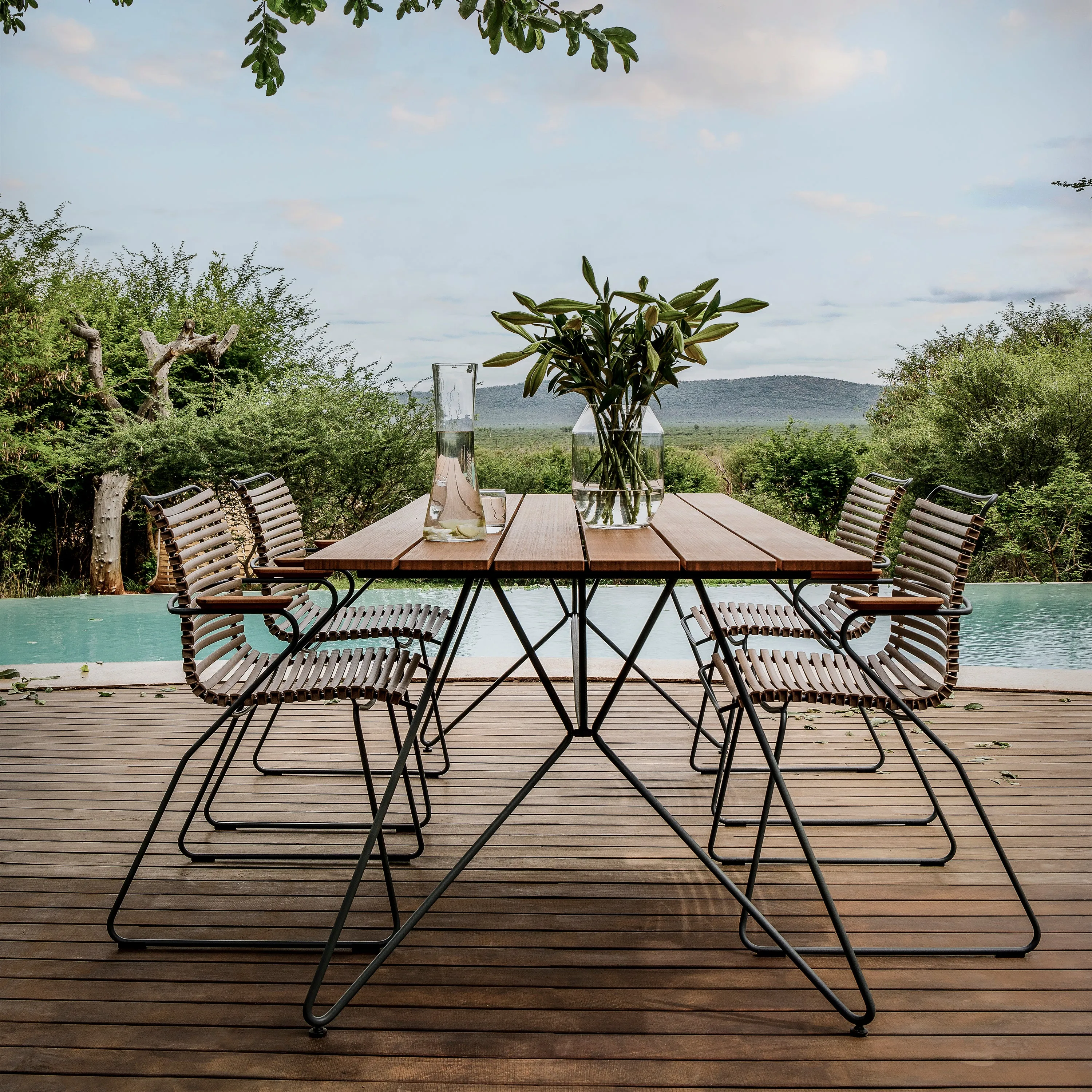 Sketch Outdoor Dining Table