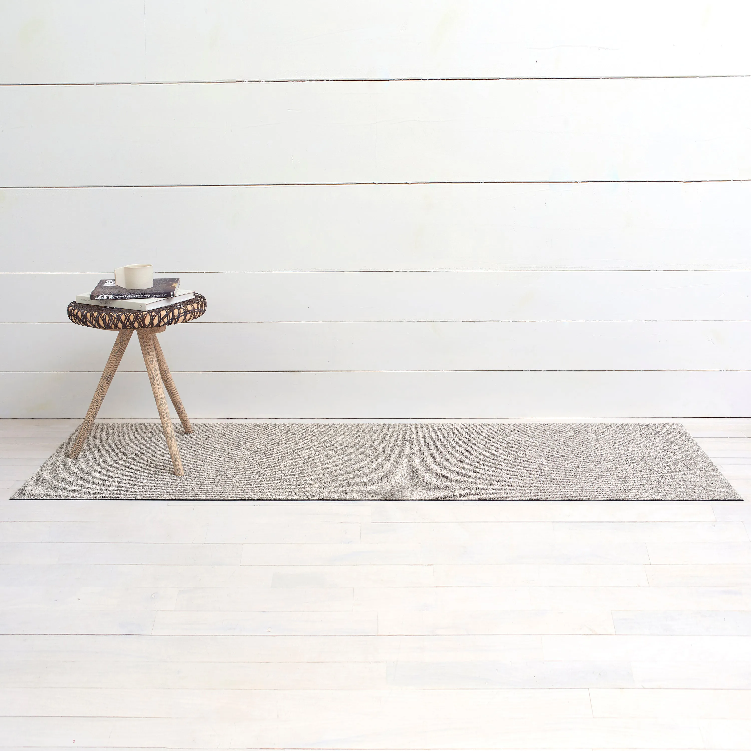 Solid Indoor/Outdoor Shag Runner