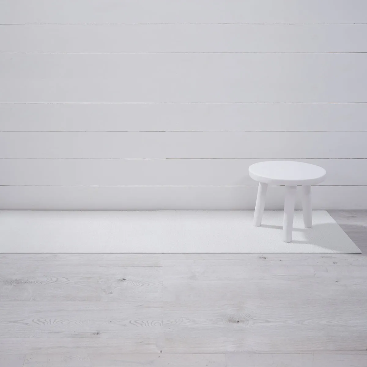 Solid Indoor/Outdoor Shag Runner