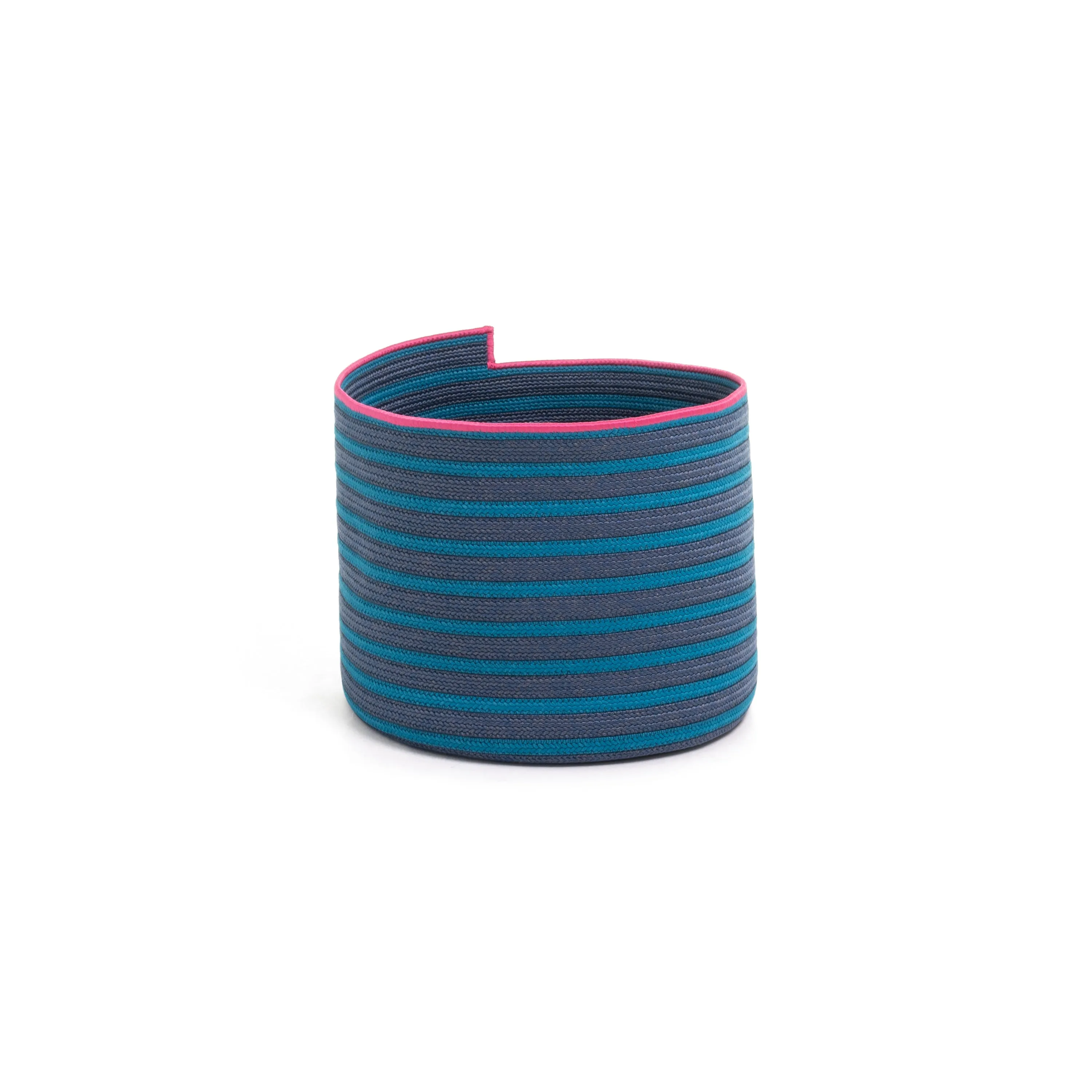 South Outdoor Basket