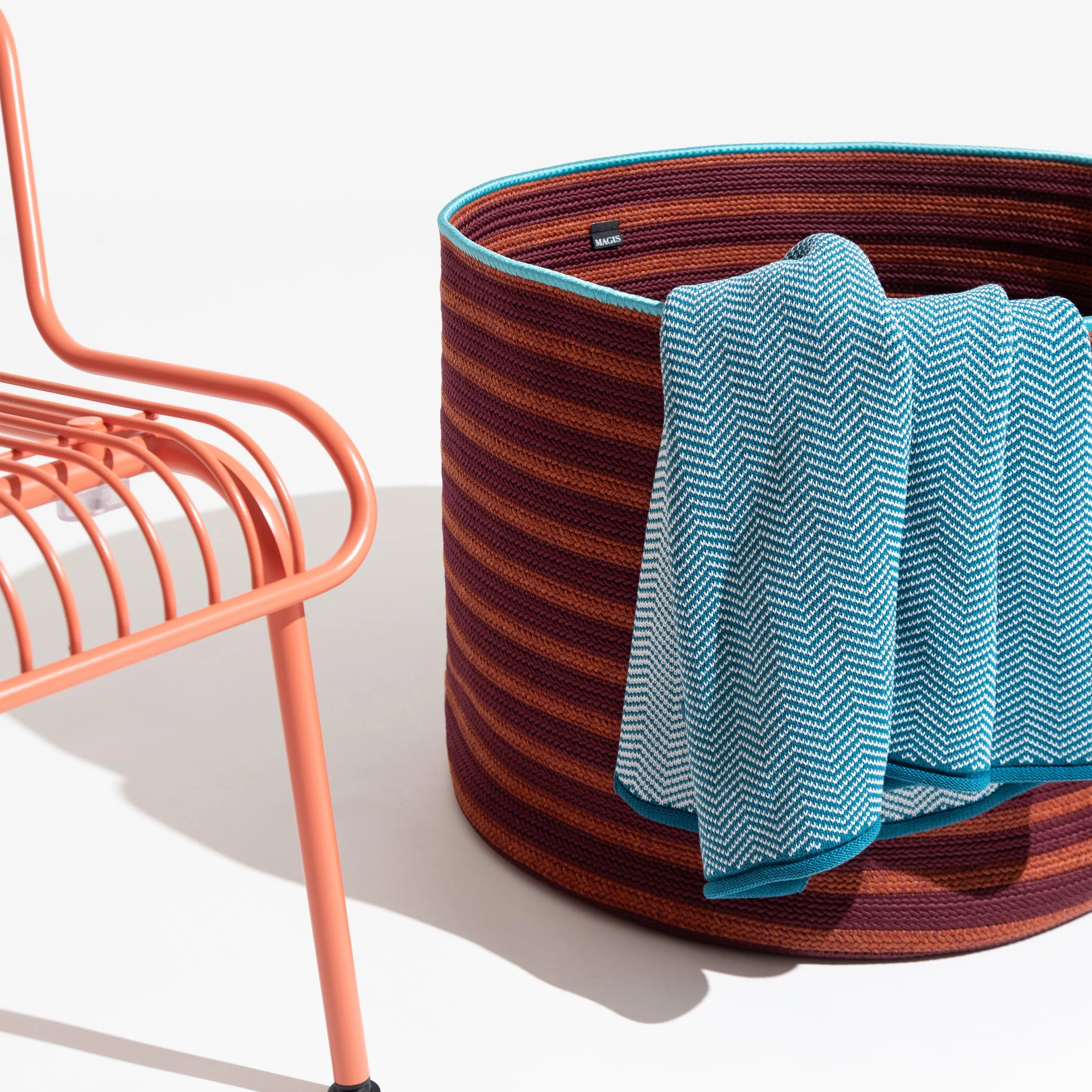 South Outdoor Basket
