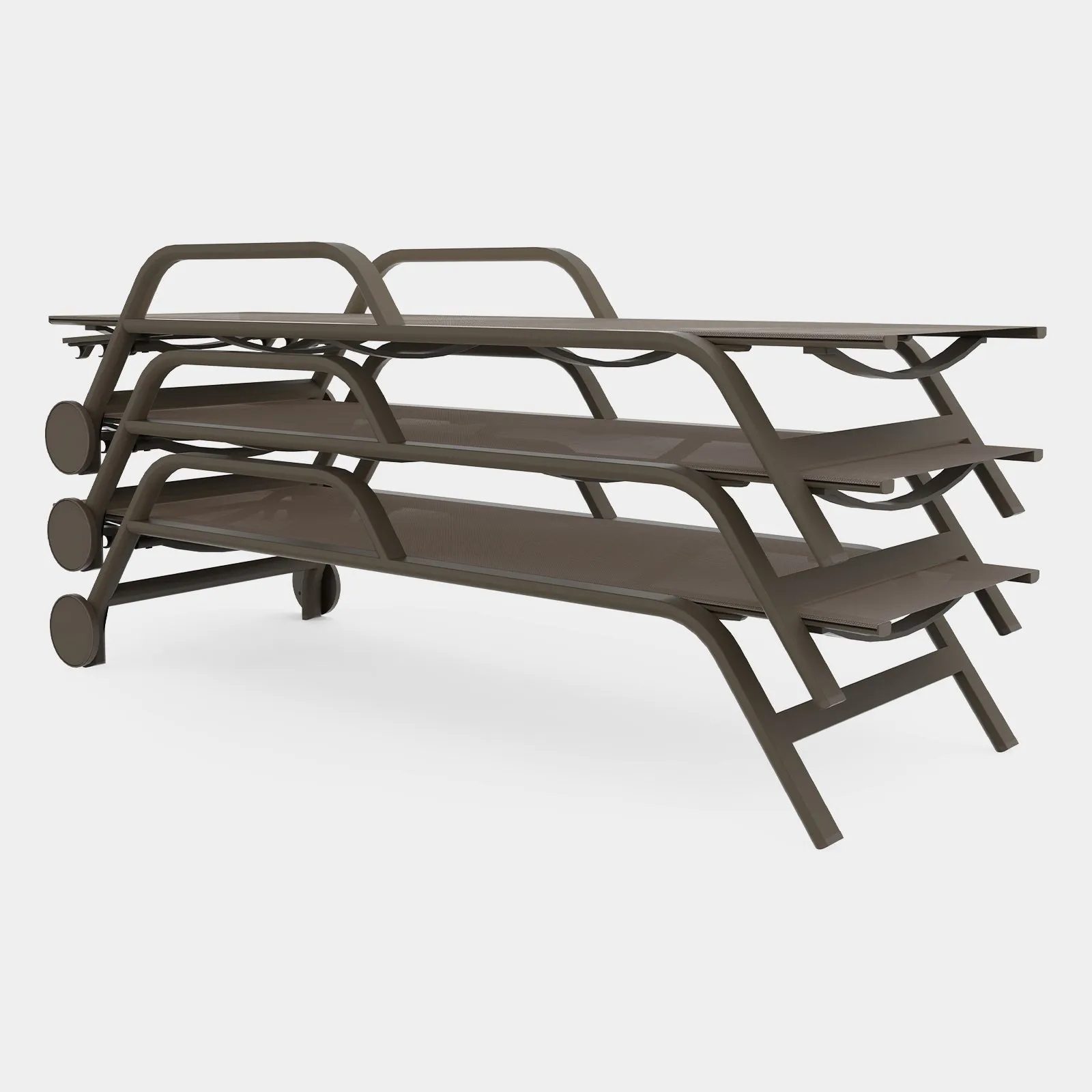 Stack Chaiselongue with Arms and Wheels