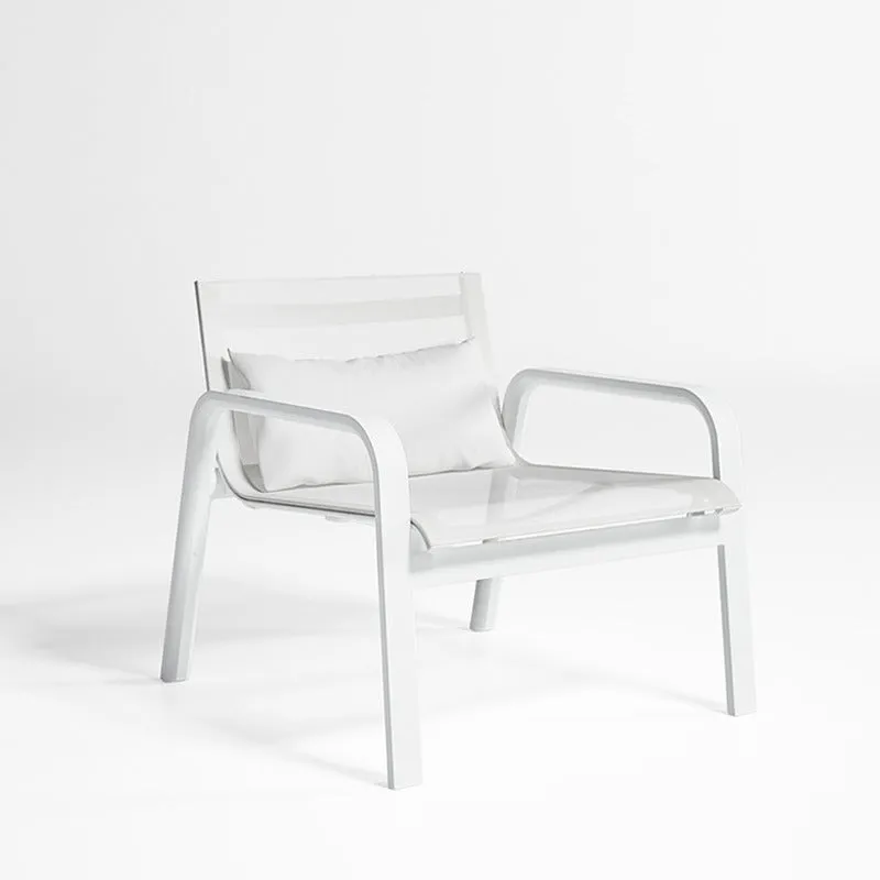 Stack Outdoor Lounge Chair