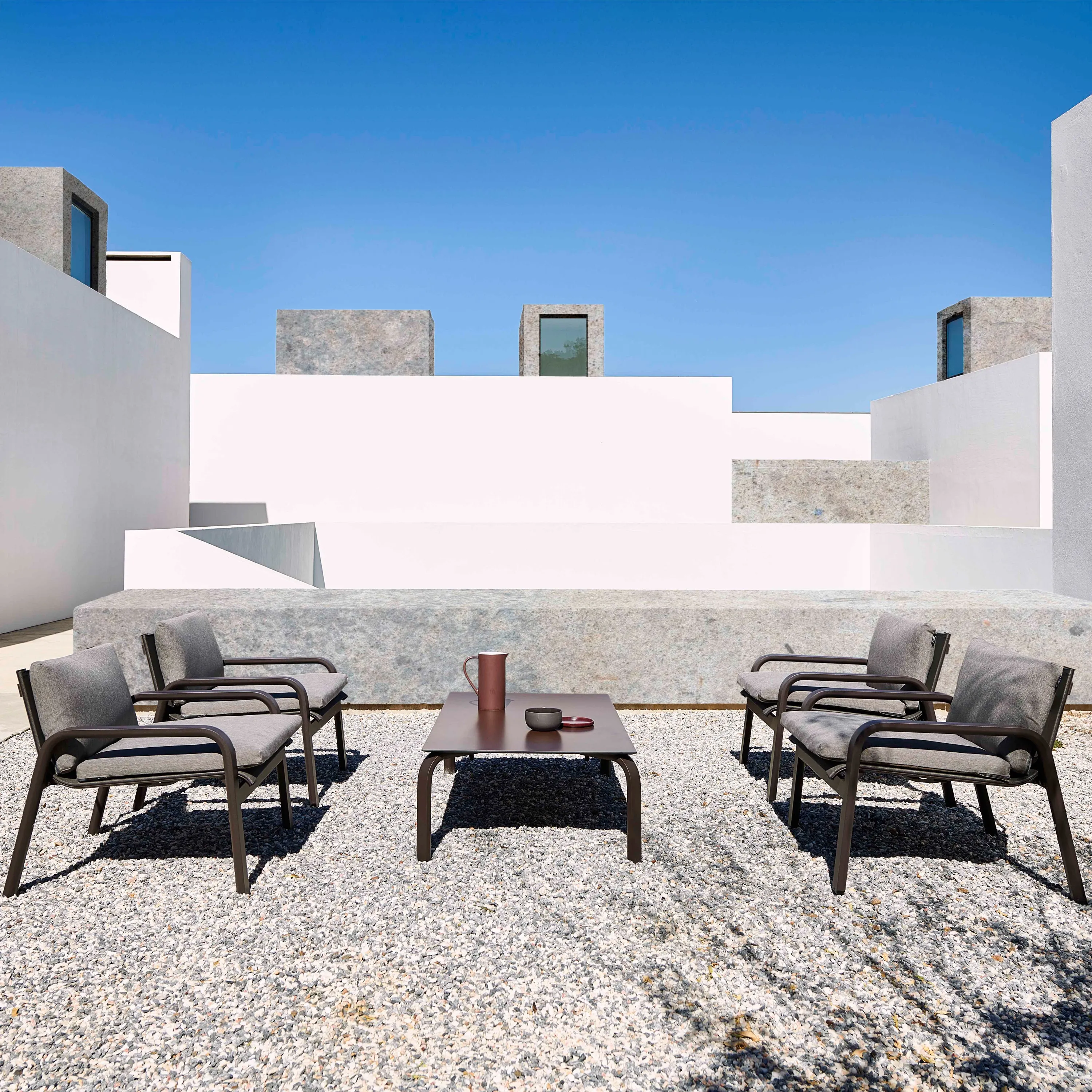 Stack Outdoor Lounge Chair