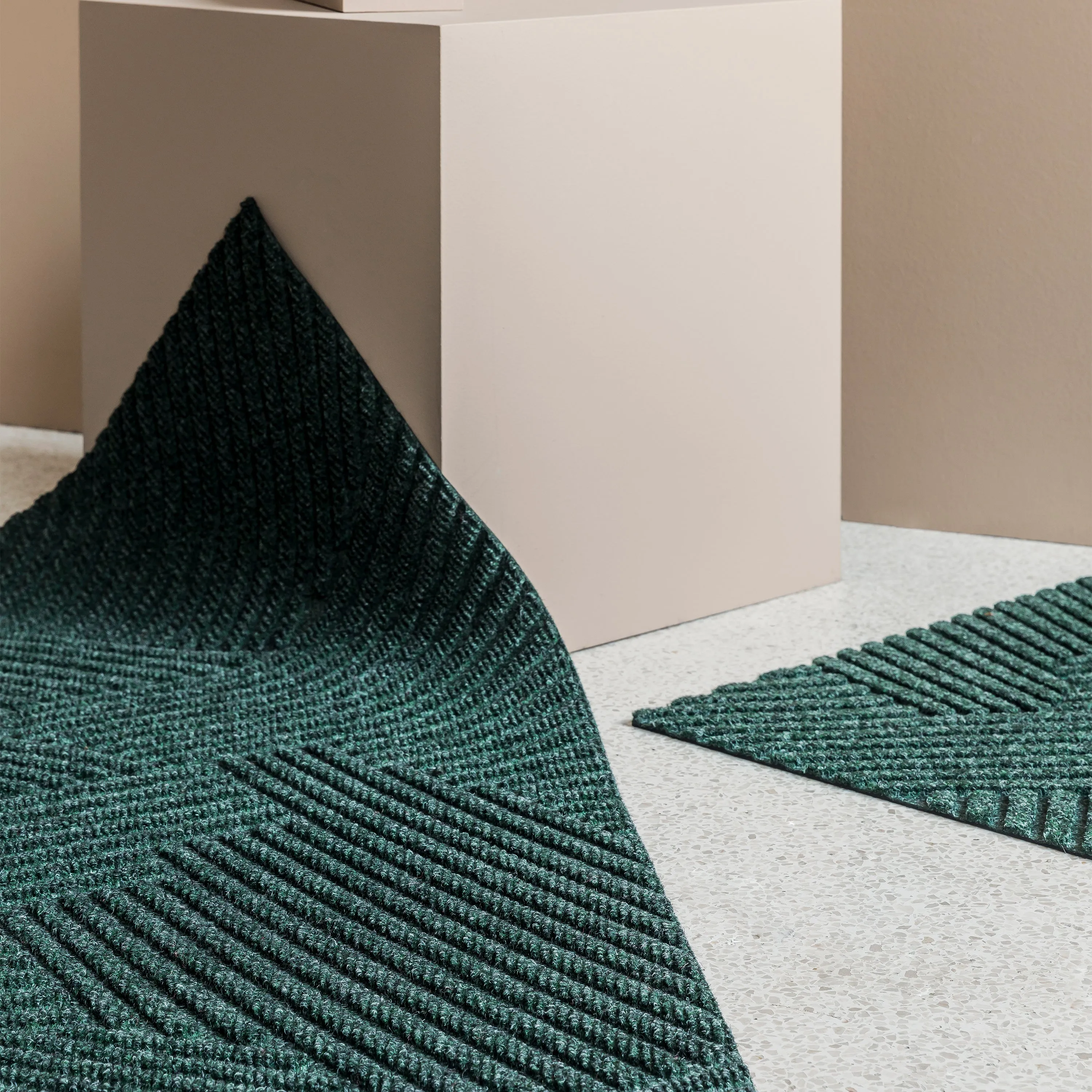 Stra Outdoor Entrance Mat