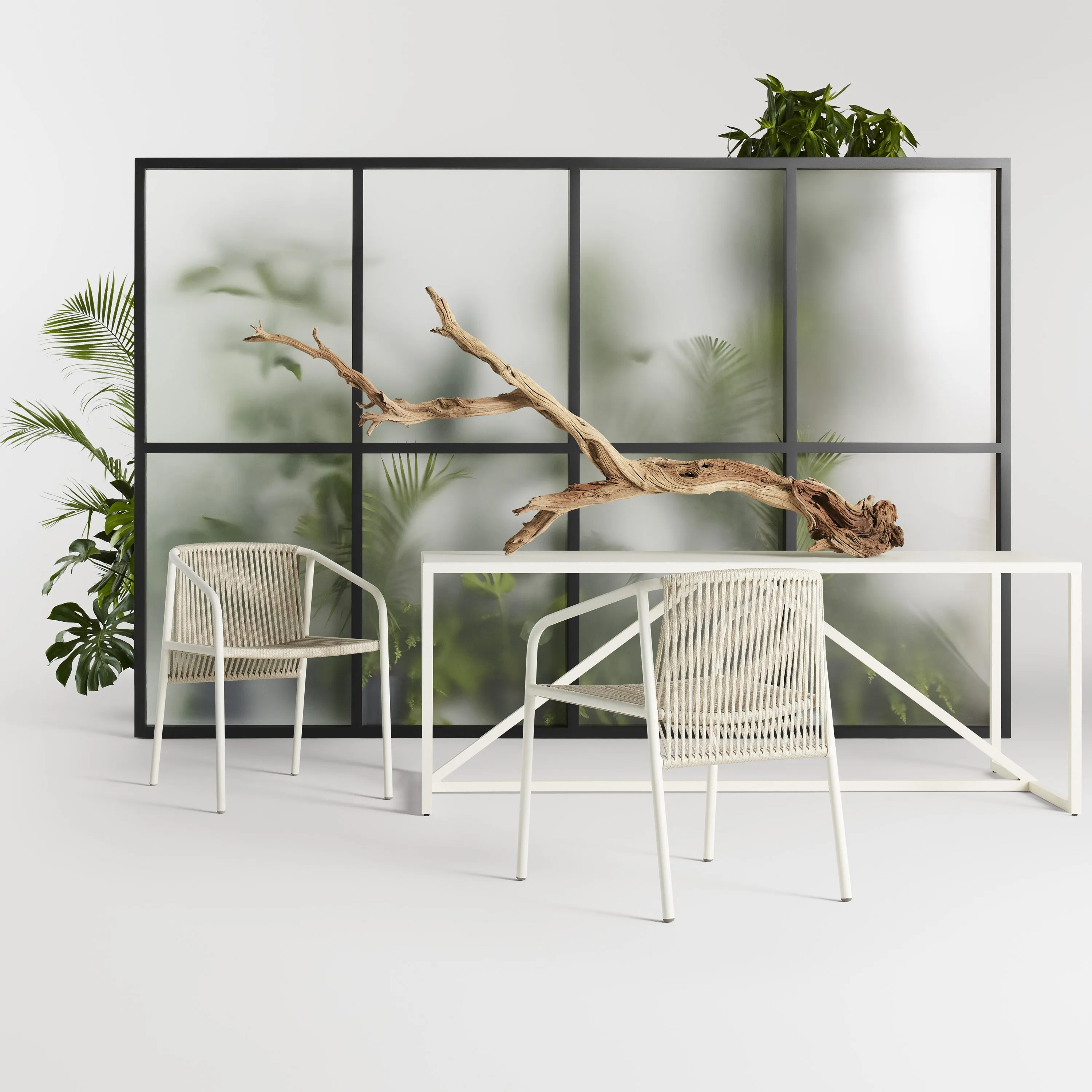 Strut Outdoor Dining Table