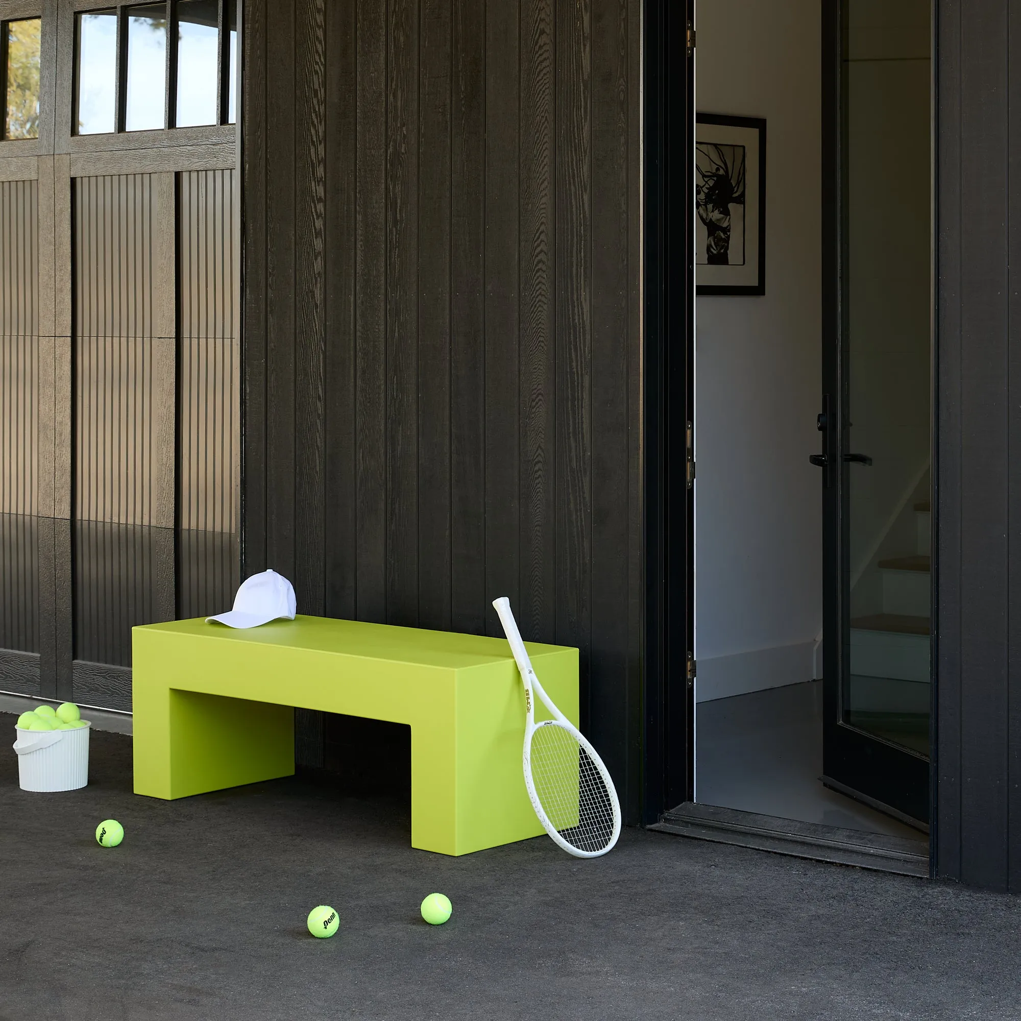 The Vignelli Bench