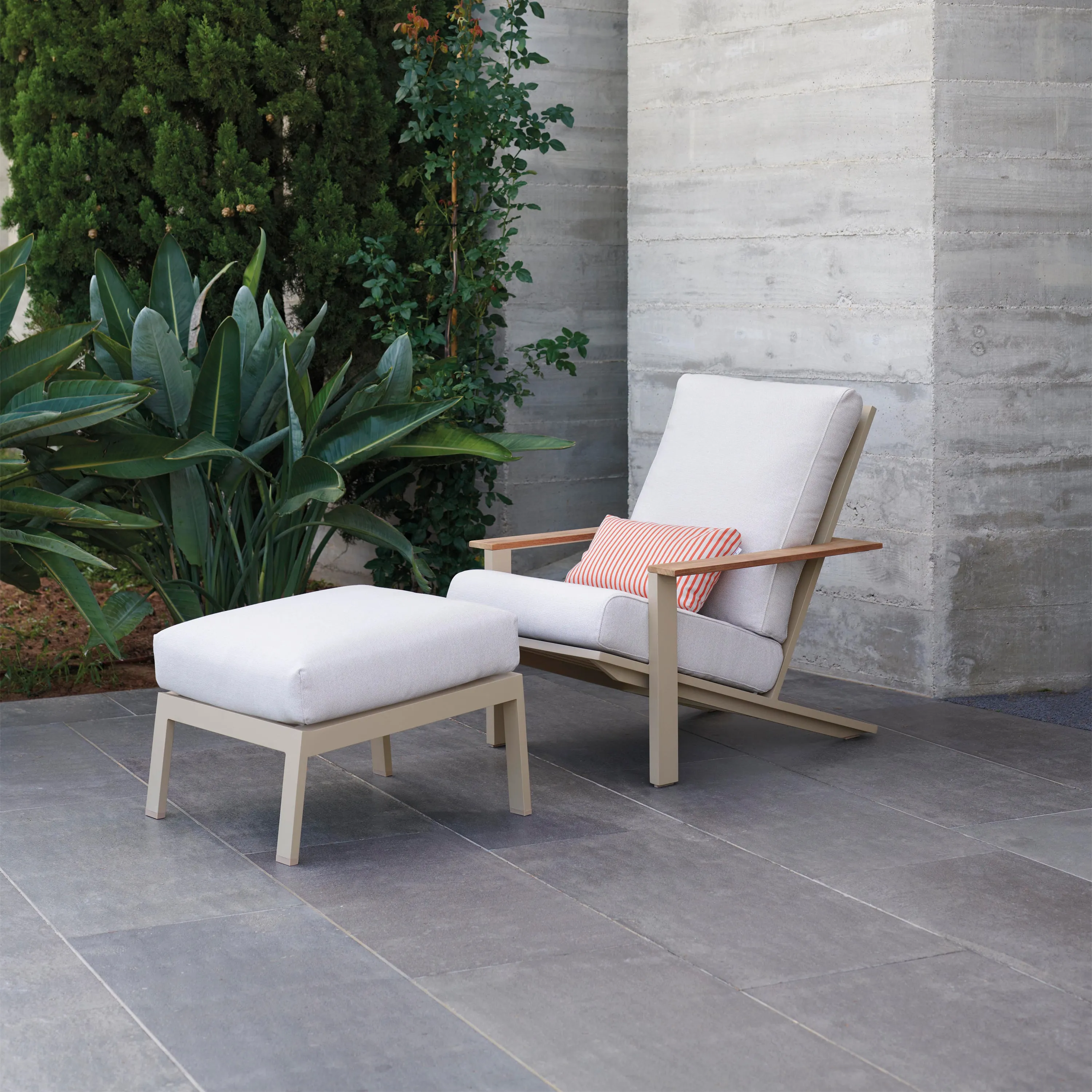 Timeless Relax Club Chair