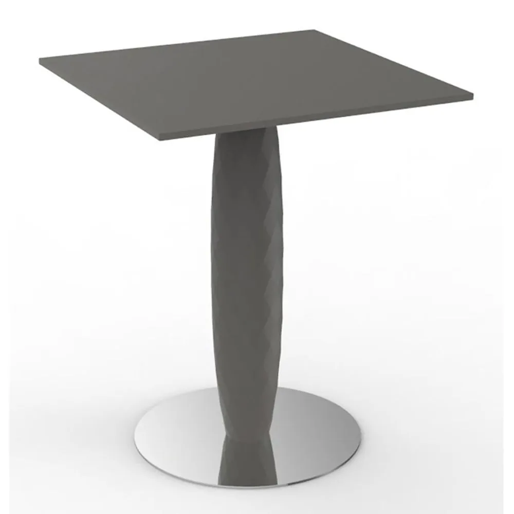 Vases Square Table