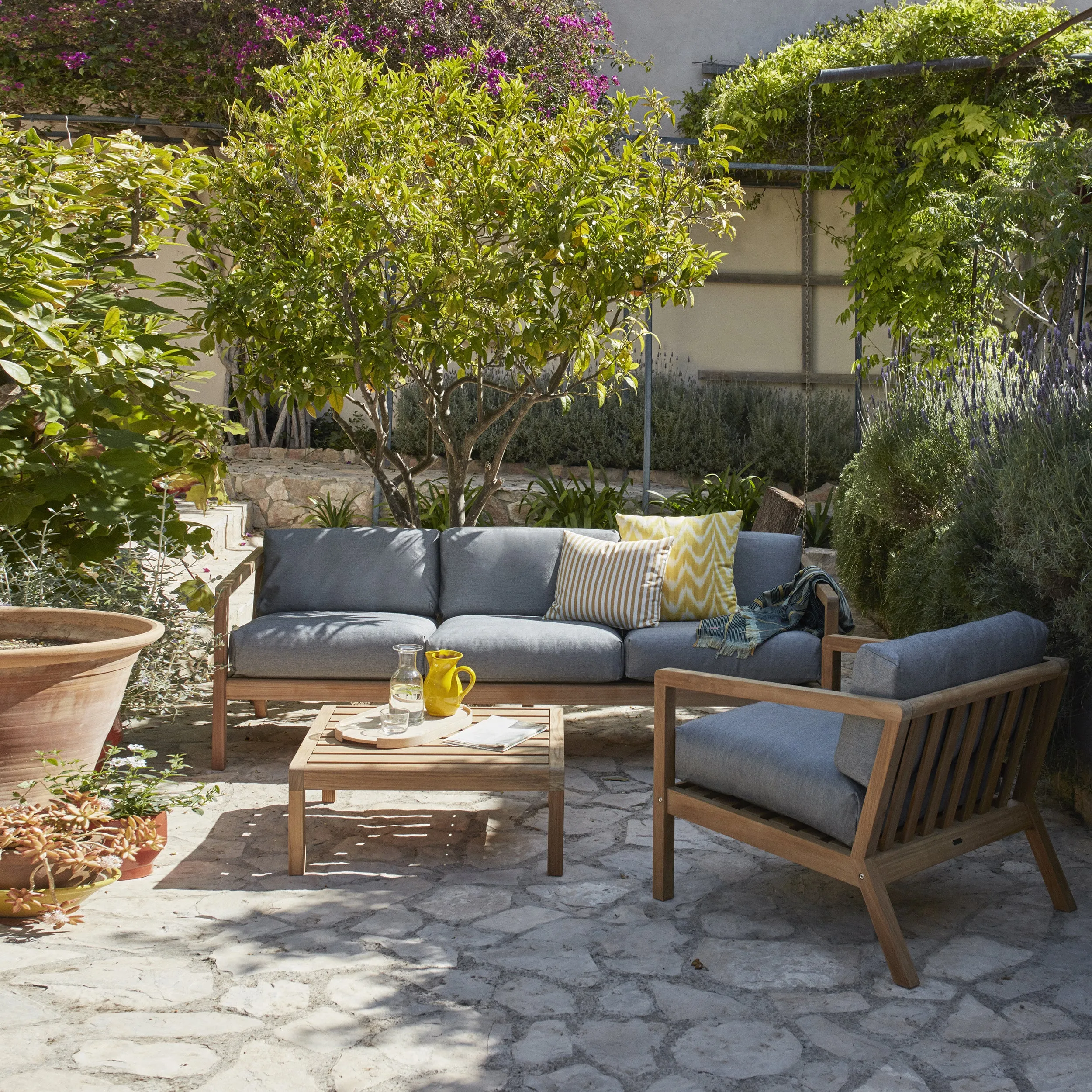 Virkelyst Square Coffee Table