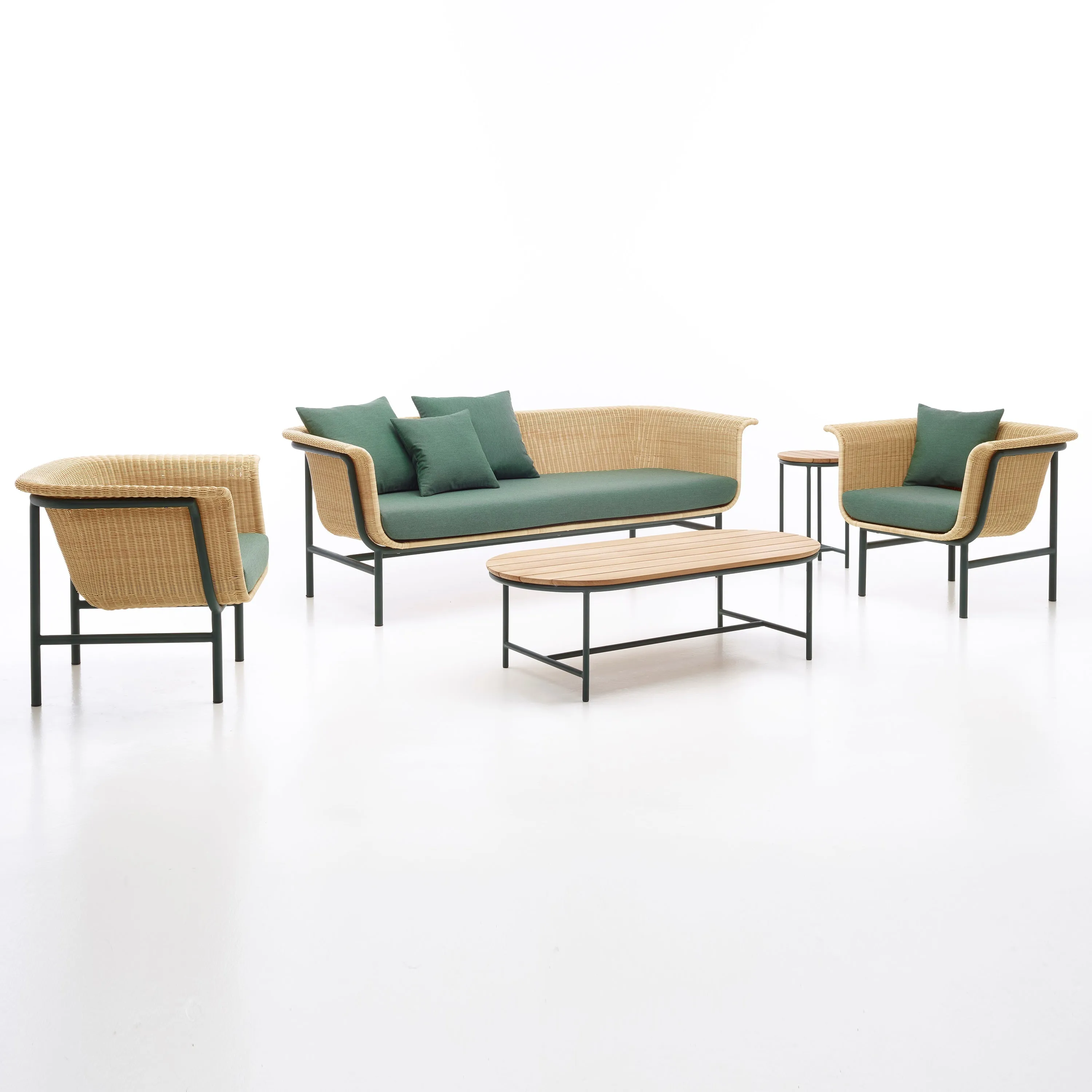 Wicked Outdoor Lounge Chair