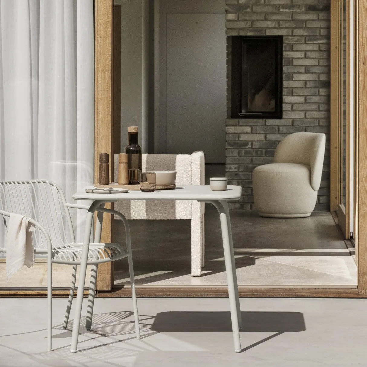 Yua Outdoor Square Bistro Table